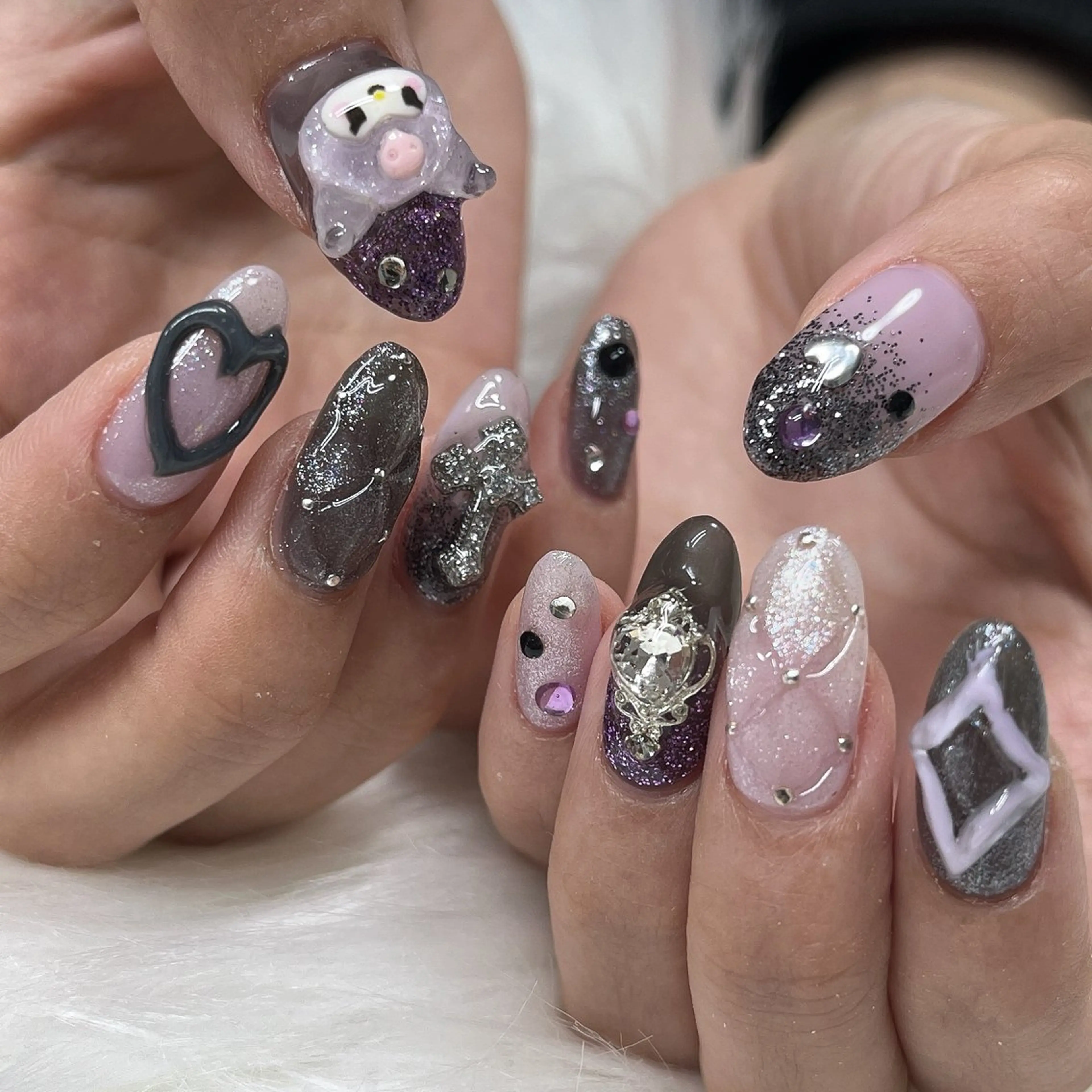 ネイル アートネイル キラキラネイル 韓国ネイル ラメ(グリッター) ロングネイル 🐕‍🦺Yappy 💗A-tanのネイルデザイン