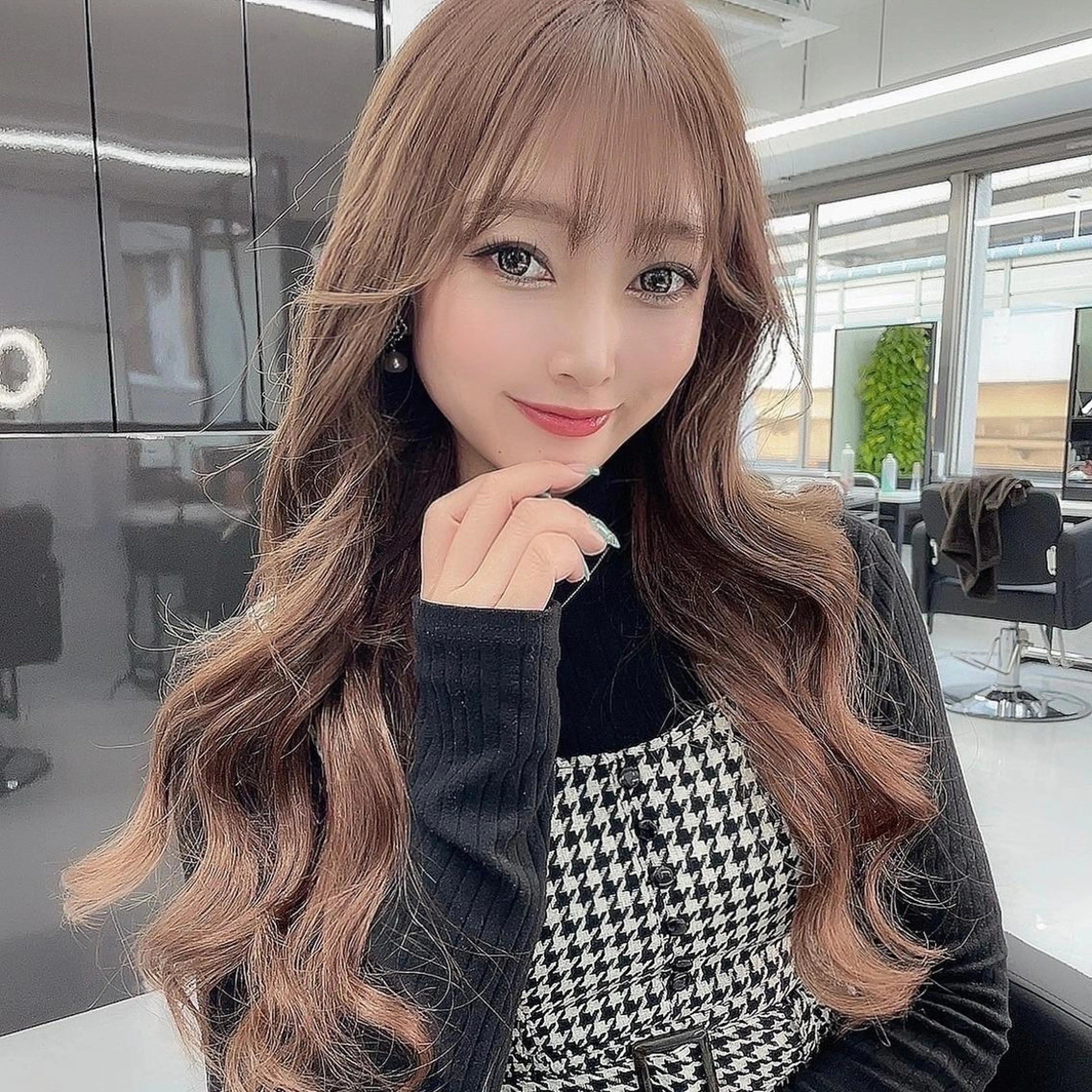 ロング カラー シールエクステ ハイトーンカラー エクステ エクステ シールエクステ特化 ハイトーン、NANAのヘアスタイル