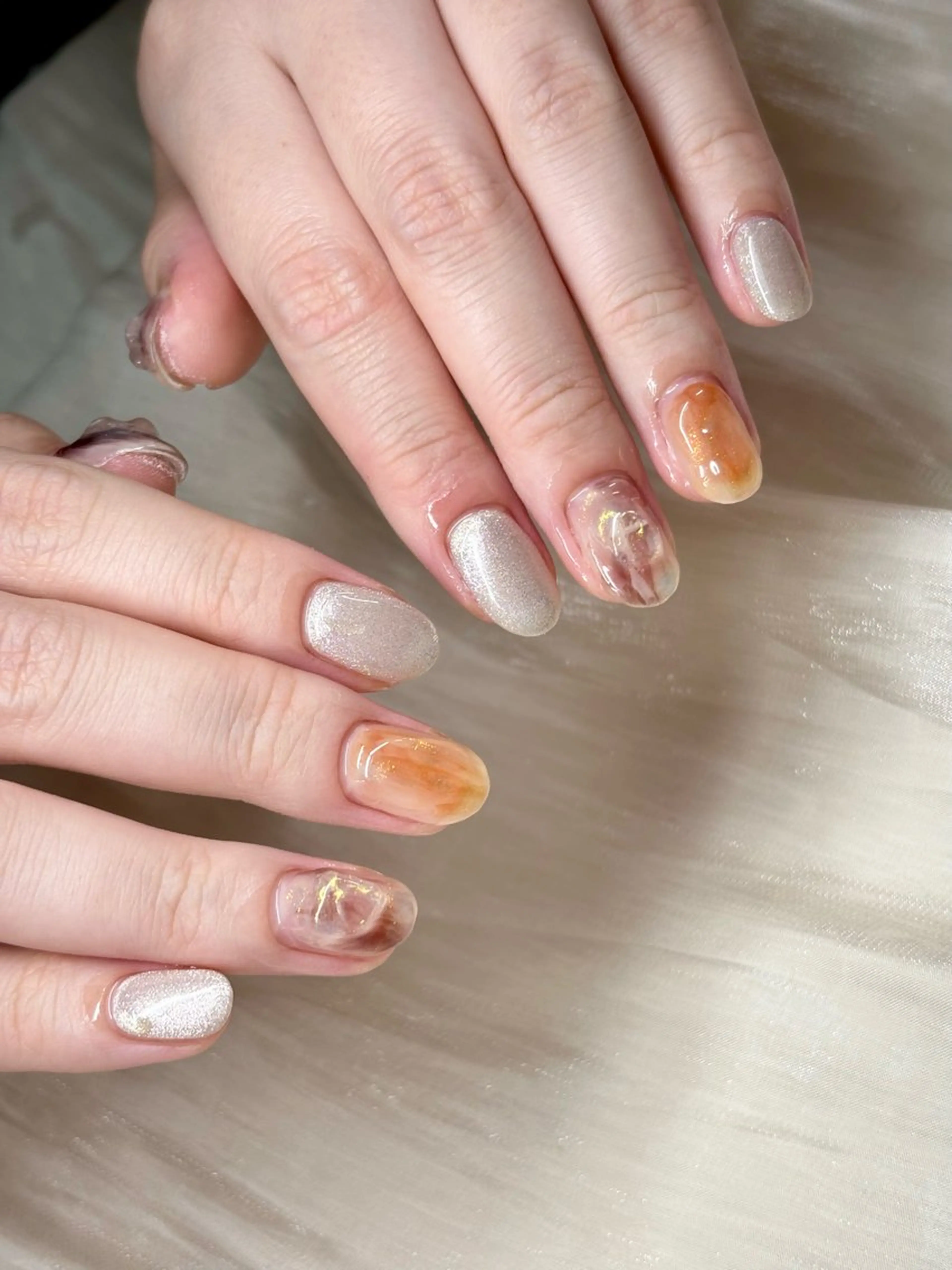 ネイル ブラウン マグネットネイル ニュアンスネイル オレンジ ETE LUNA NAILのネイルデザイン