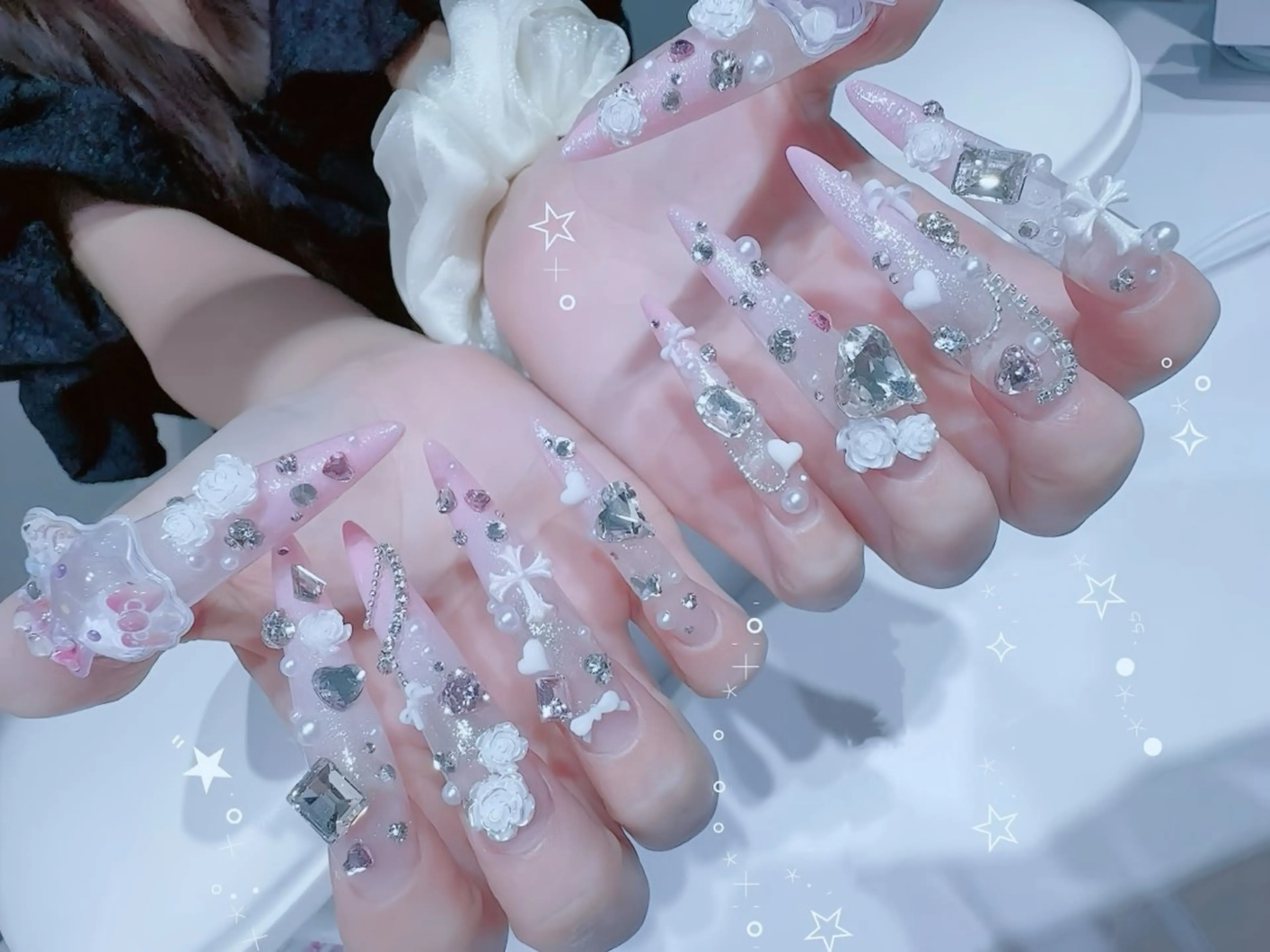 ネイル チークネイル フレンチネイル ラメ(グリッター) マグネットネイル ニュアンスネイル ハンドネイル Rin Nail 新大久保店のネイルデザイン