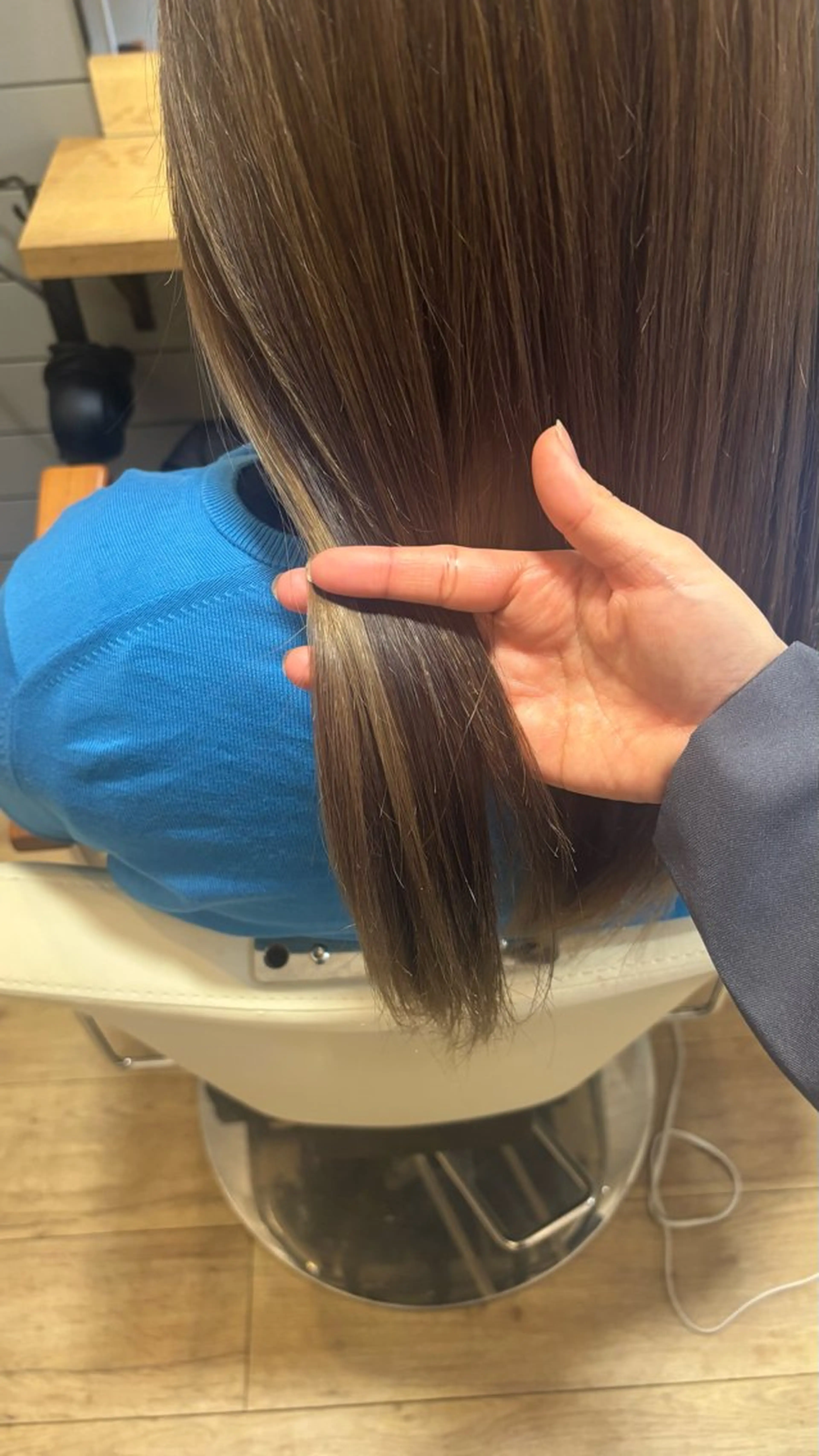 ロング makoto⌇レイヤ ー⌇艶カラー🍒‎のヘアスタイル