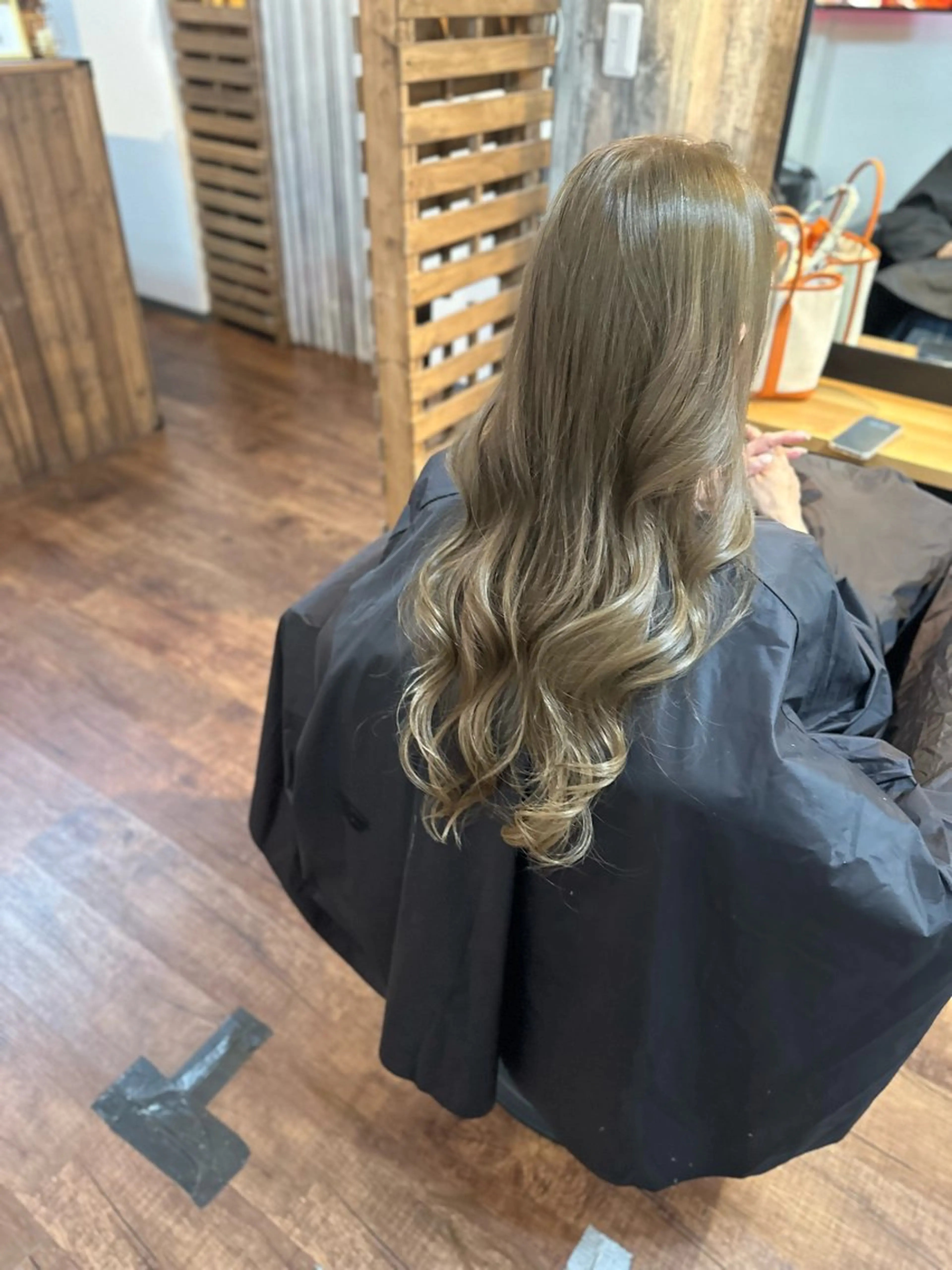 ロング カット ヘアカラー トリートメント Luzir⭐︎ GEN⭐︎のヘアスタイル