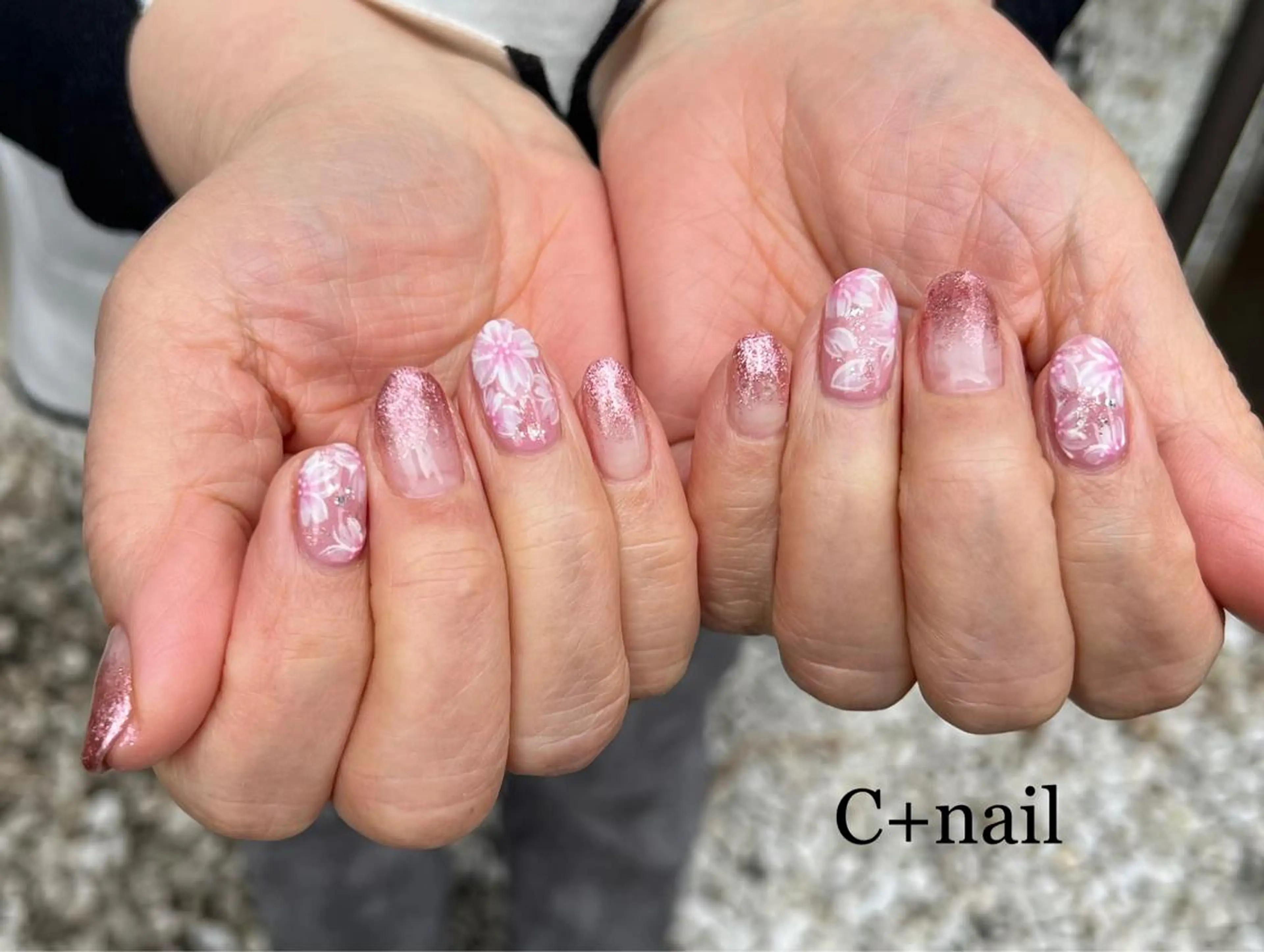 ネイル アートネイル フレンチネイル グラデーション キラキラネイル 韓国ネイル ハンドネイル ✴︎ C+nailのネイルデザイン