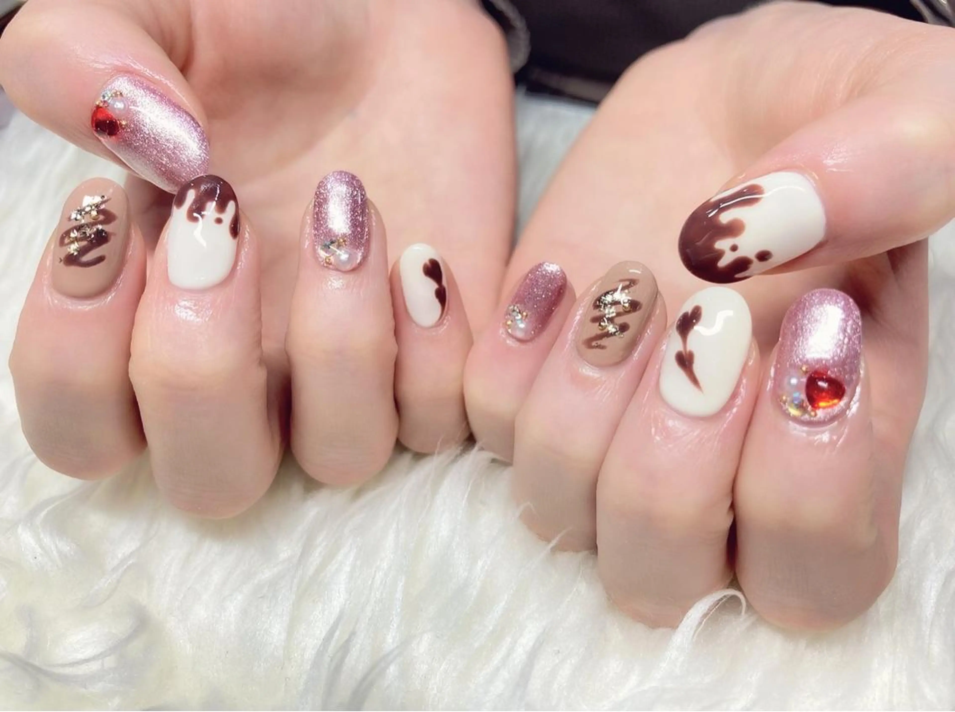 ネイル 長さ出し フレンチネイル ジェルネイル ガラスフレンチ 韓国ネイル Nail&eye Belire 新宿のネイルデザイン