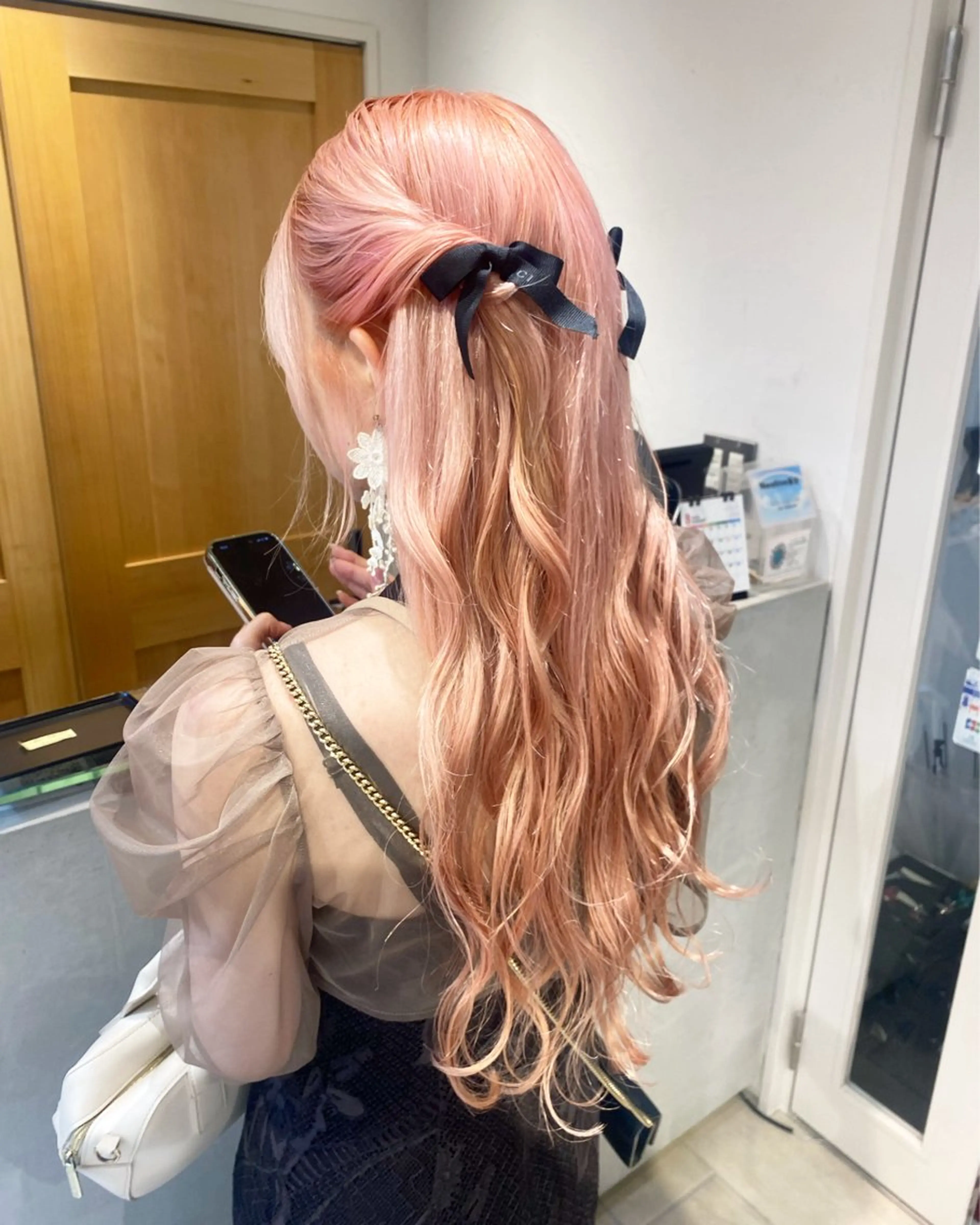 ロング ヘアアレンジ Aya　ブリーチなし 🌱　ダブルカラーのヘアスタイル