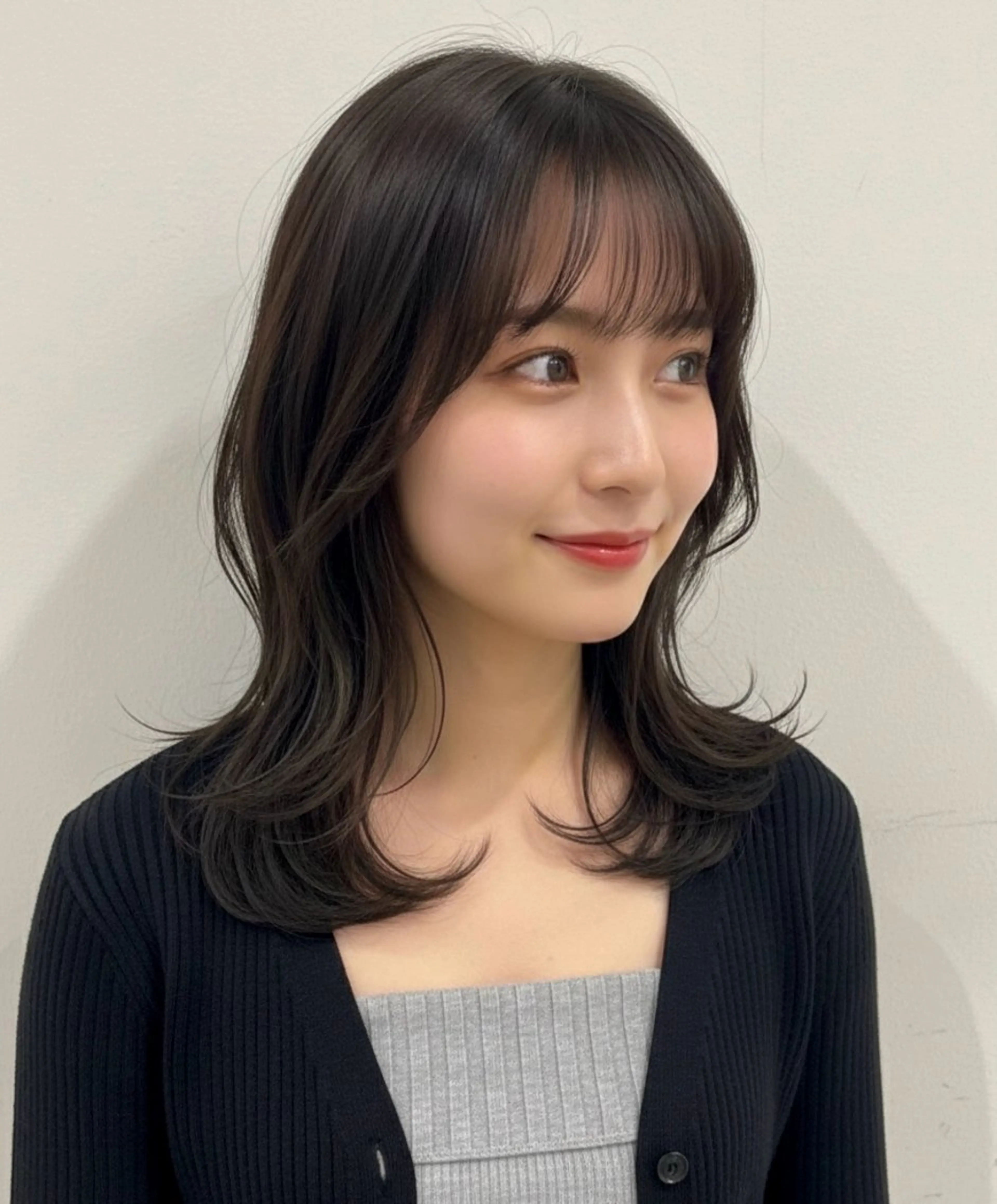 ミディアム カット ヘアカラー トリートメント 中韓🇨🇳🇰🇷 トレンド&髪質改善のヘアスタイル