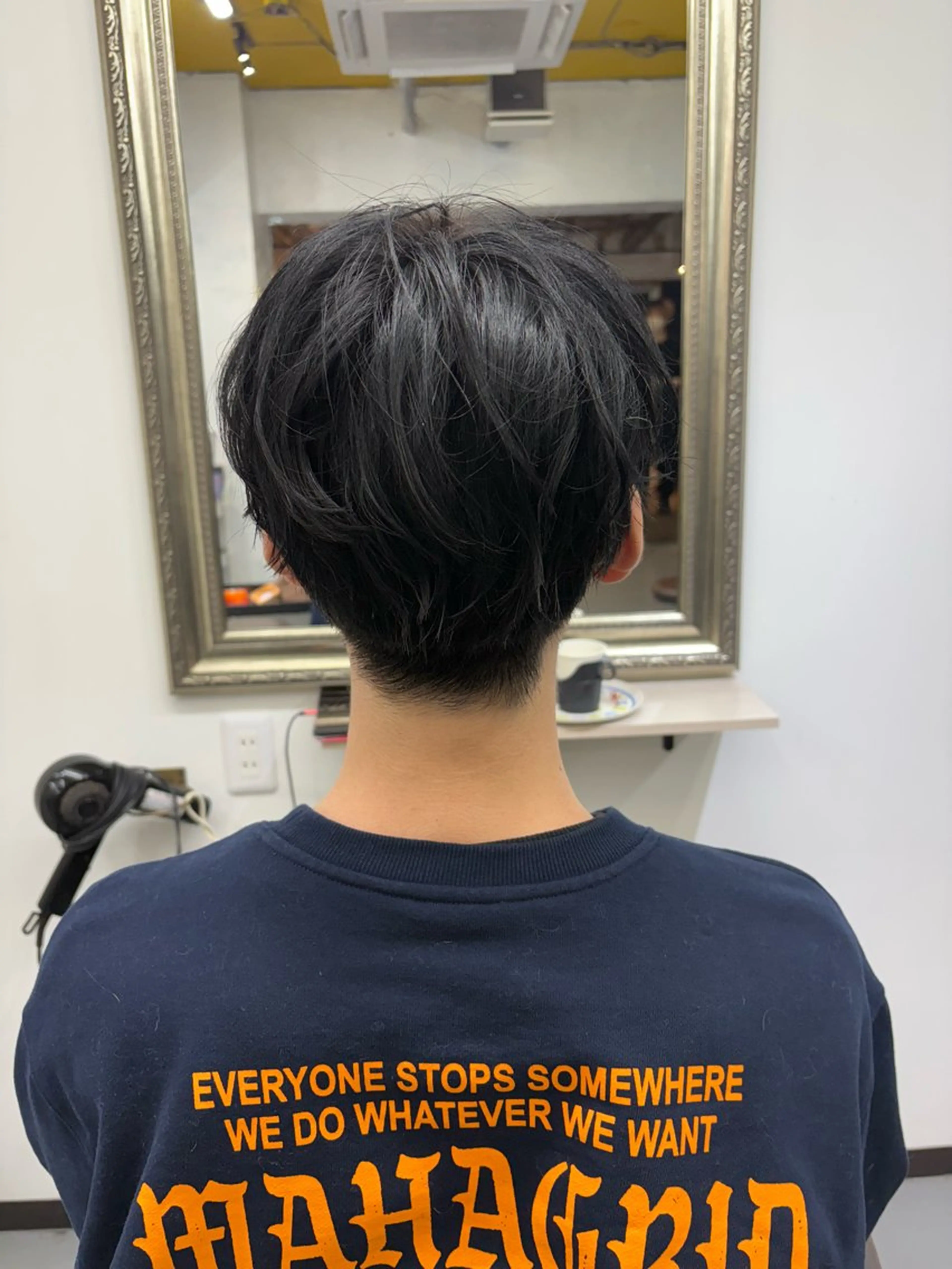 カラー ayame ヨウのヘアスタイル