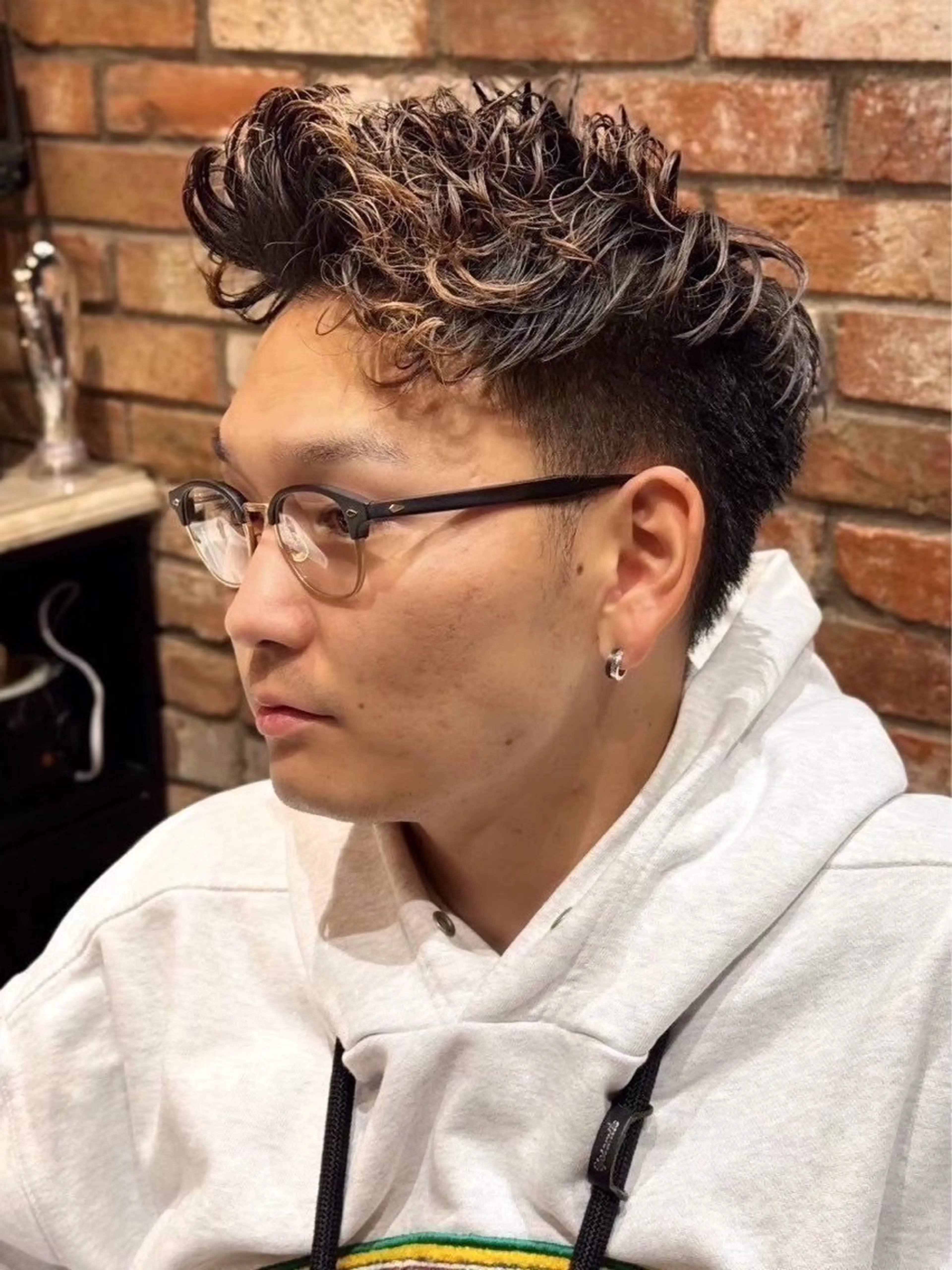 ショート BEYOND THE BARBER所属・阿賀 佑季のヘアスタイル