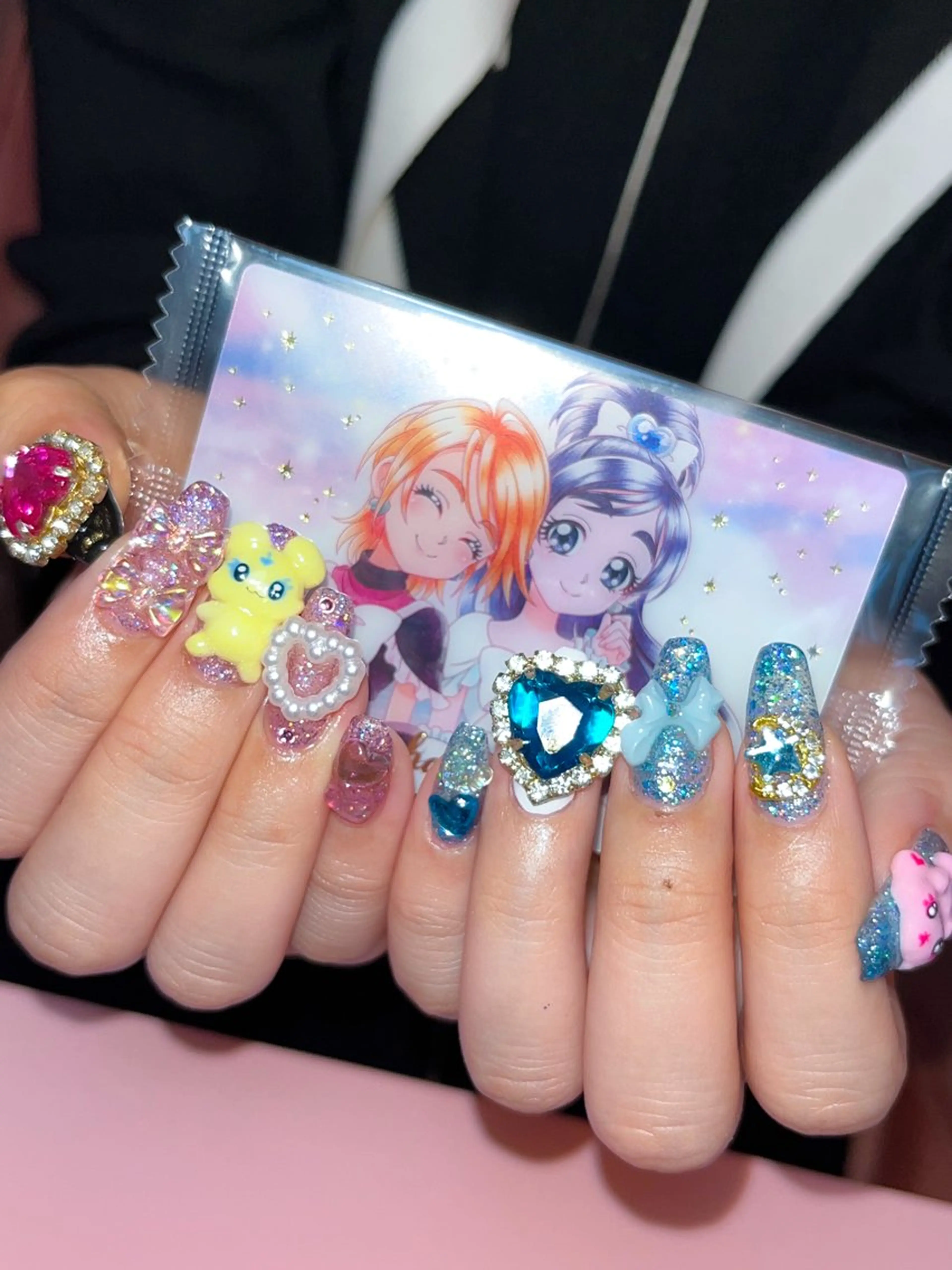 ネイル キラキラネイル ハンドネイル ハンドケア ナツインフィニティ ネイルズ（なつ）のネイルデザイン