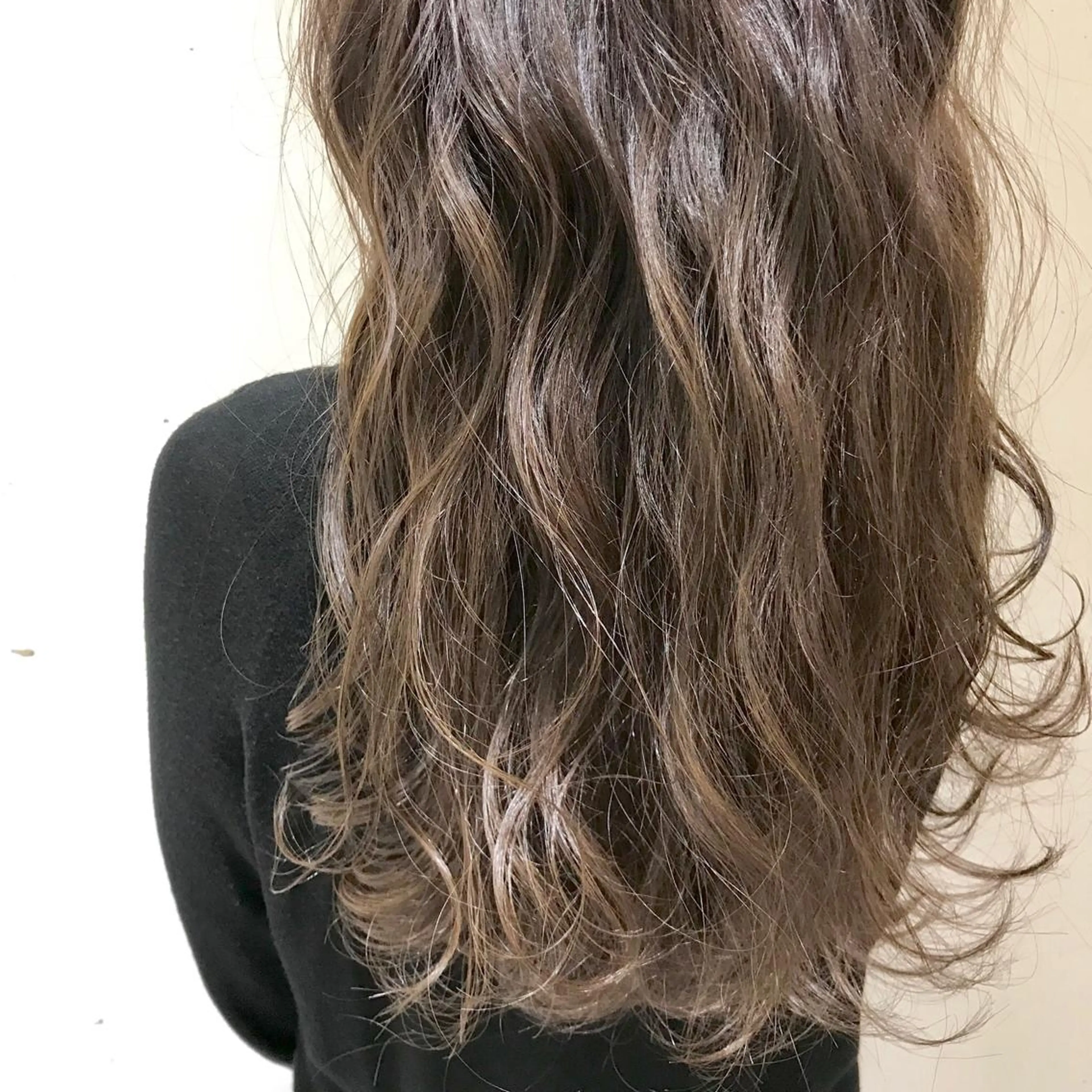 ロング カラー スナコザワ レナのヘアスタイル