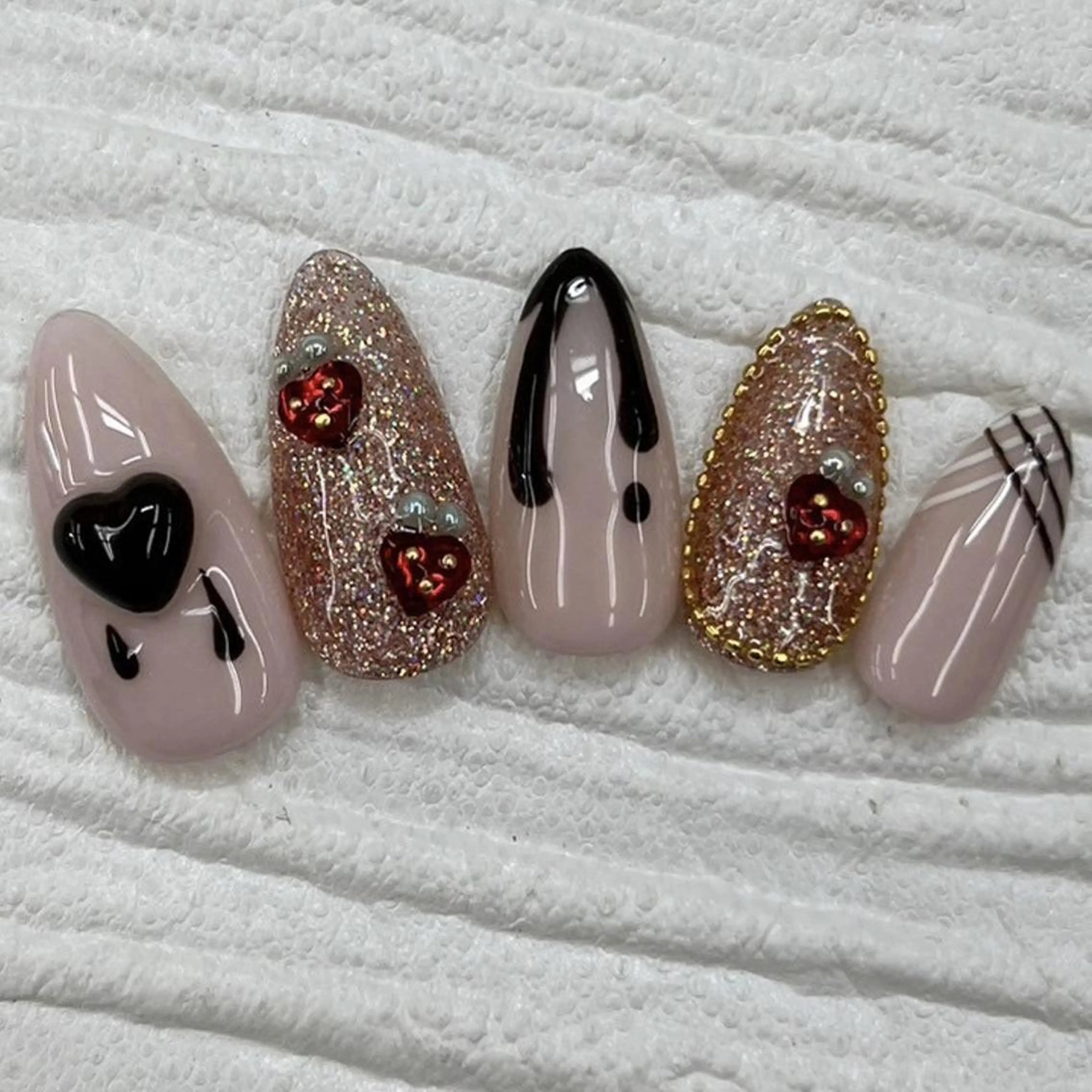 ネイル Nail salon Honey Beeのネイルデザイン