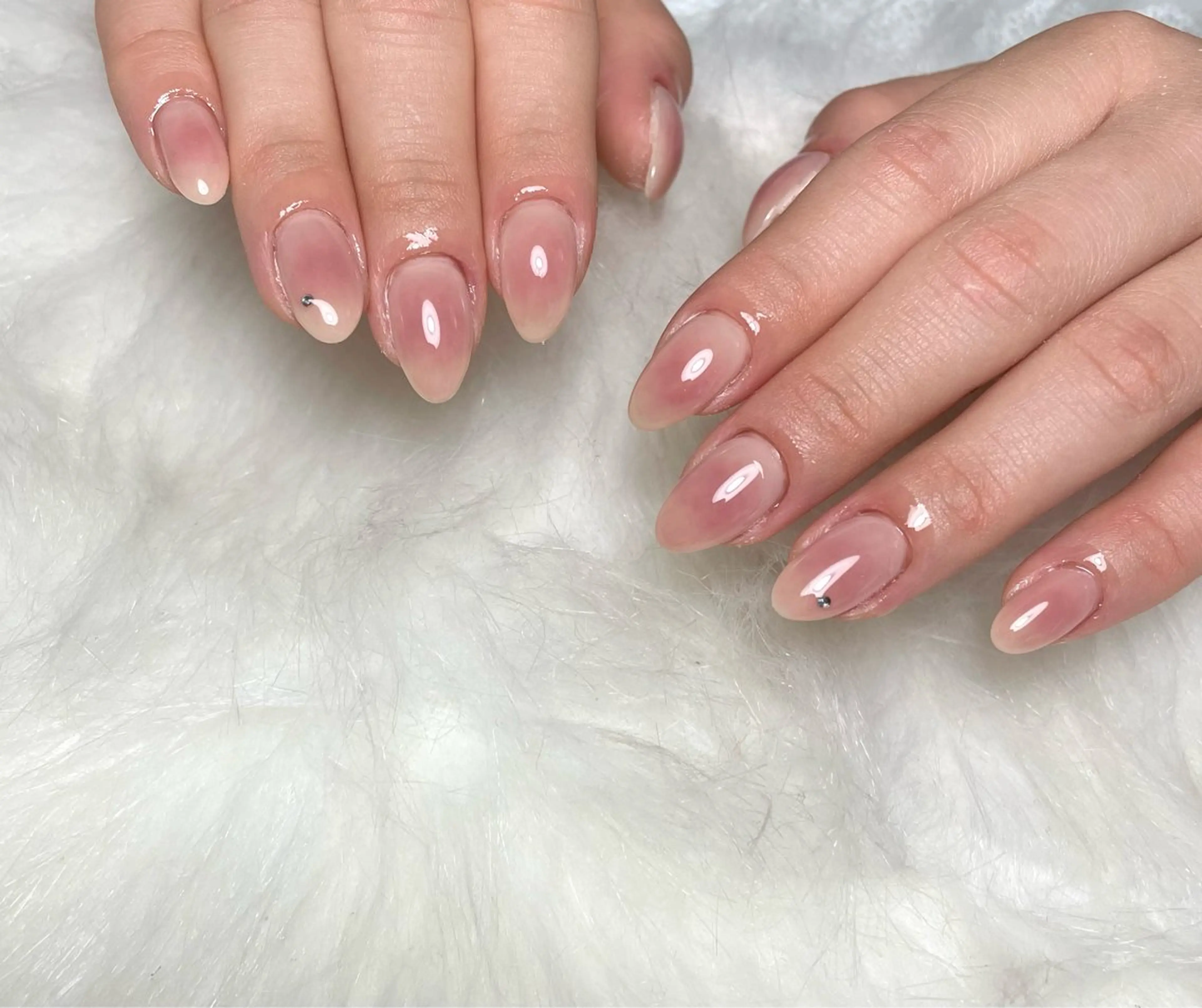 ネイル 成人式 フットネイル フレンチネイル ジェルネイル 韓国ネイル ハンドネイル nail salon fee（フィー）のネイルデザイン