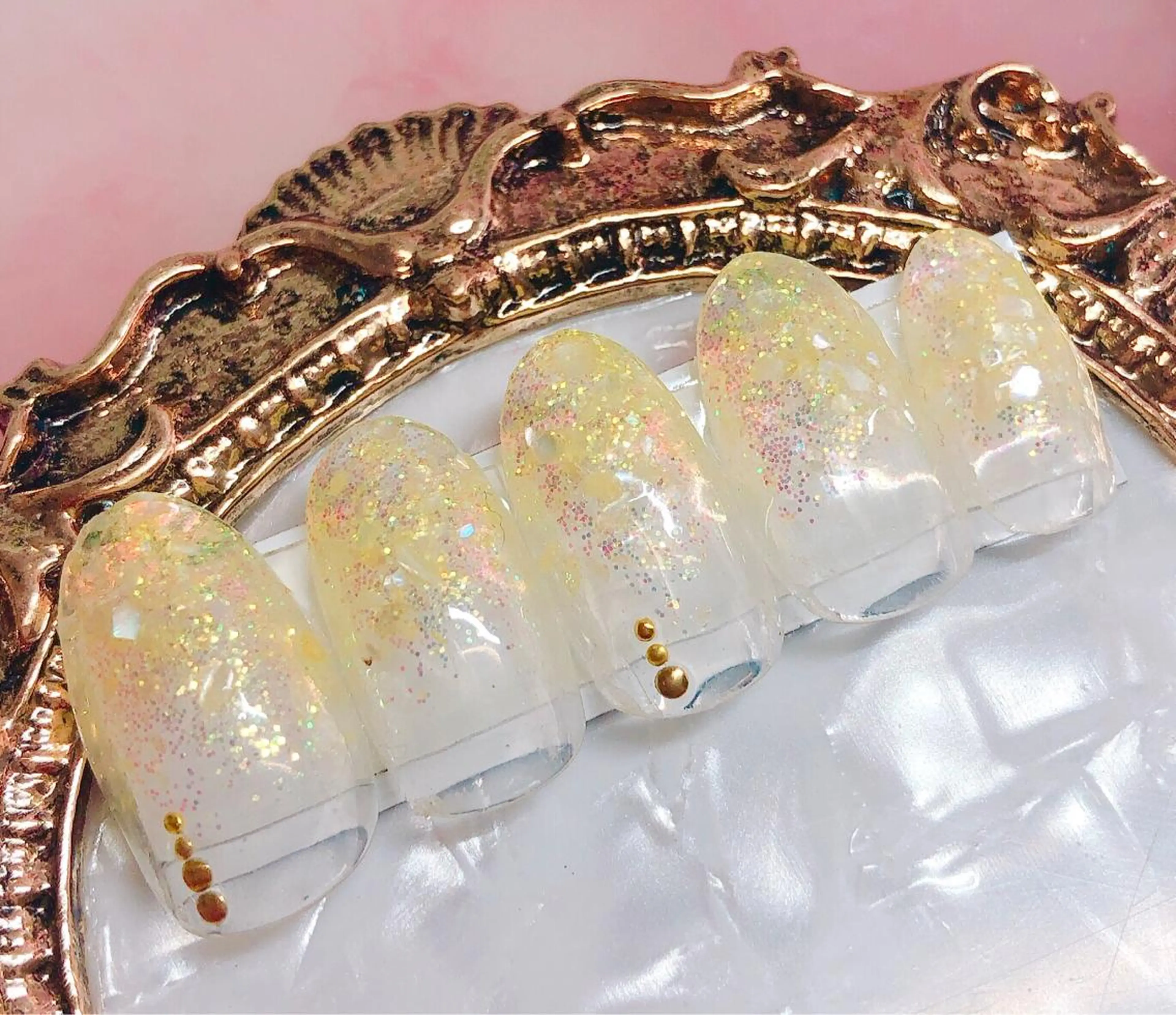 ネイル ハンドネイル CROWN プライベートサロンのネイルデザイン