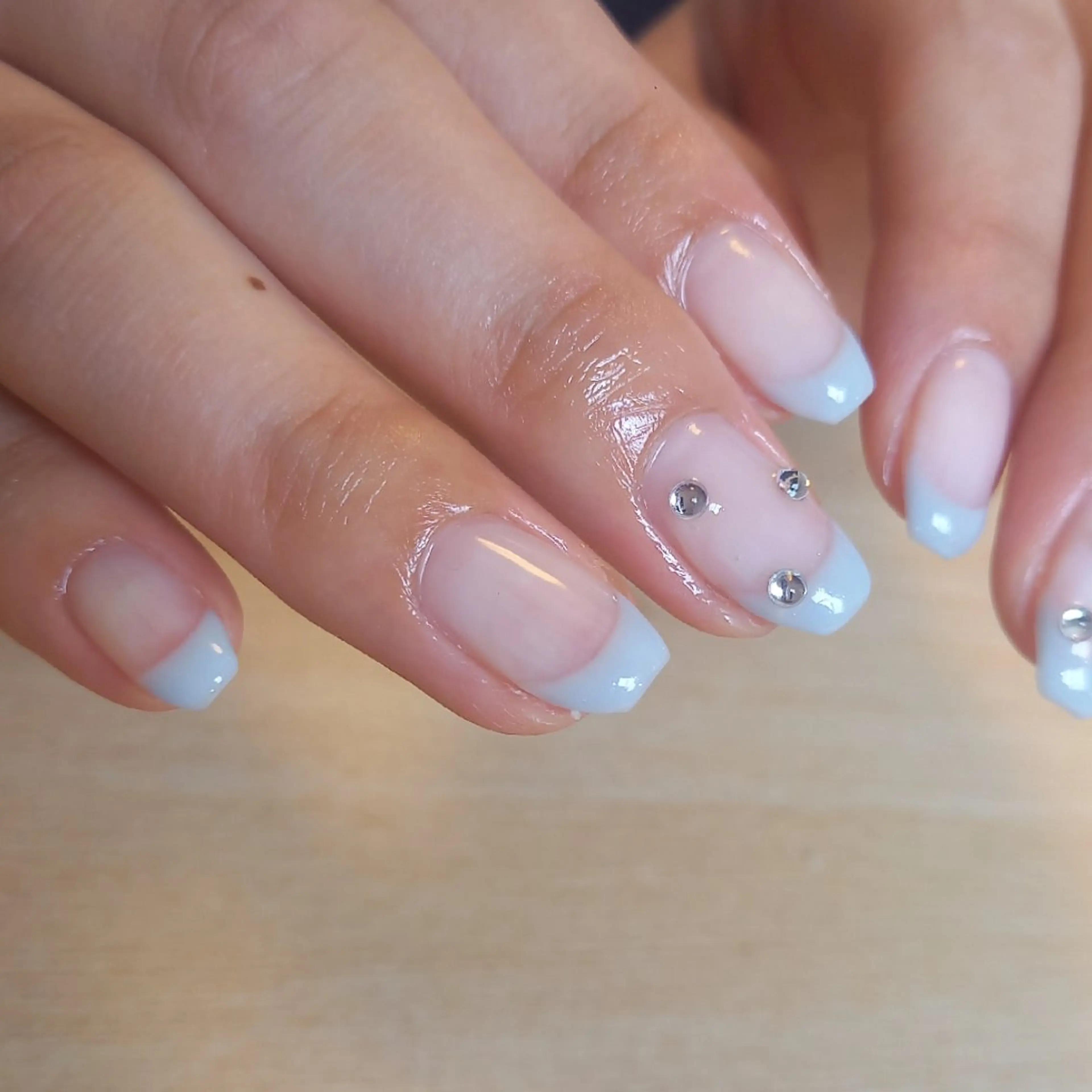 ネイル ænon nailのネイルデザイン