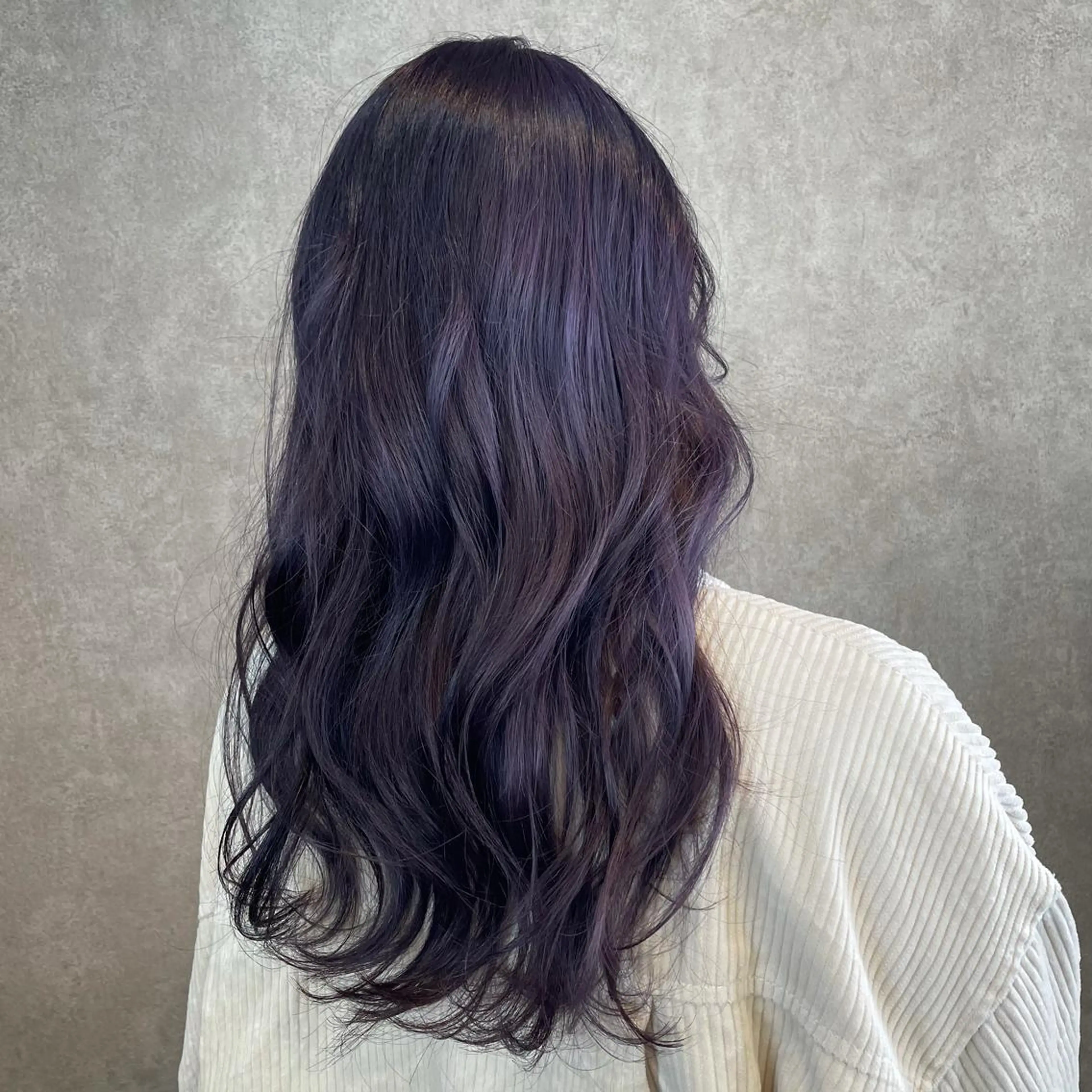 ロング カラー バイオレットカラー ヘアカラー BUBBLES所属・山本 琴乃🦭のヘアスタイル