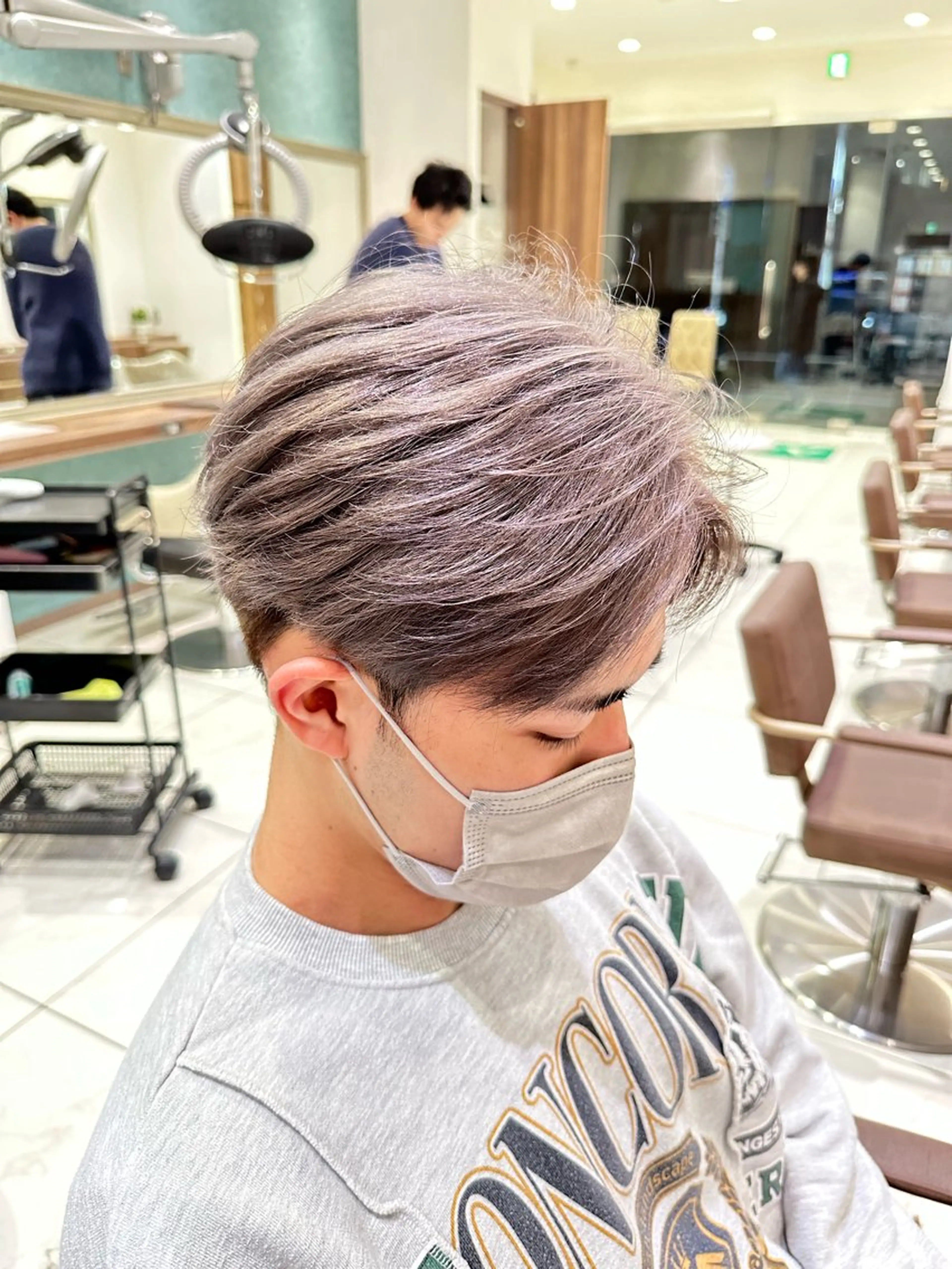 カラー メンズ メンズブリーチ ブリーチ シルバー カット ヘアカラー メンズカット/カラー 💠進藤龍之介のヘアスタイル