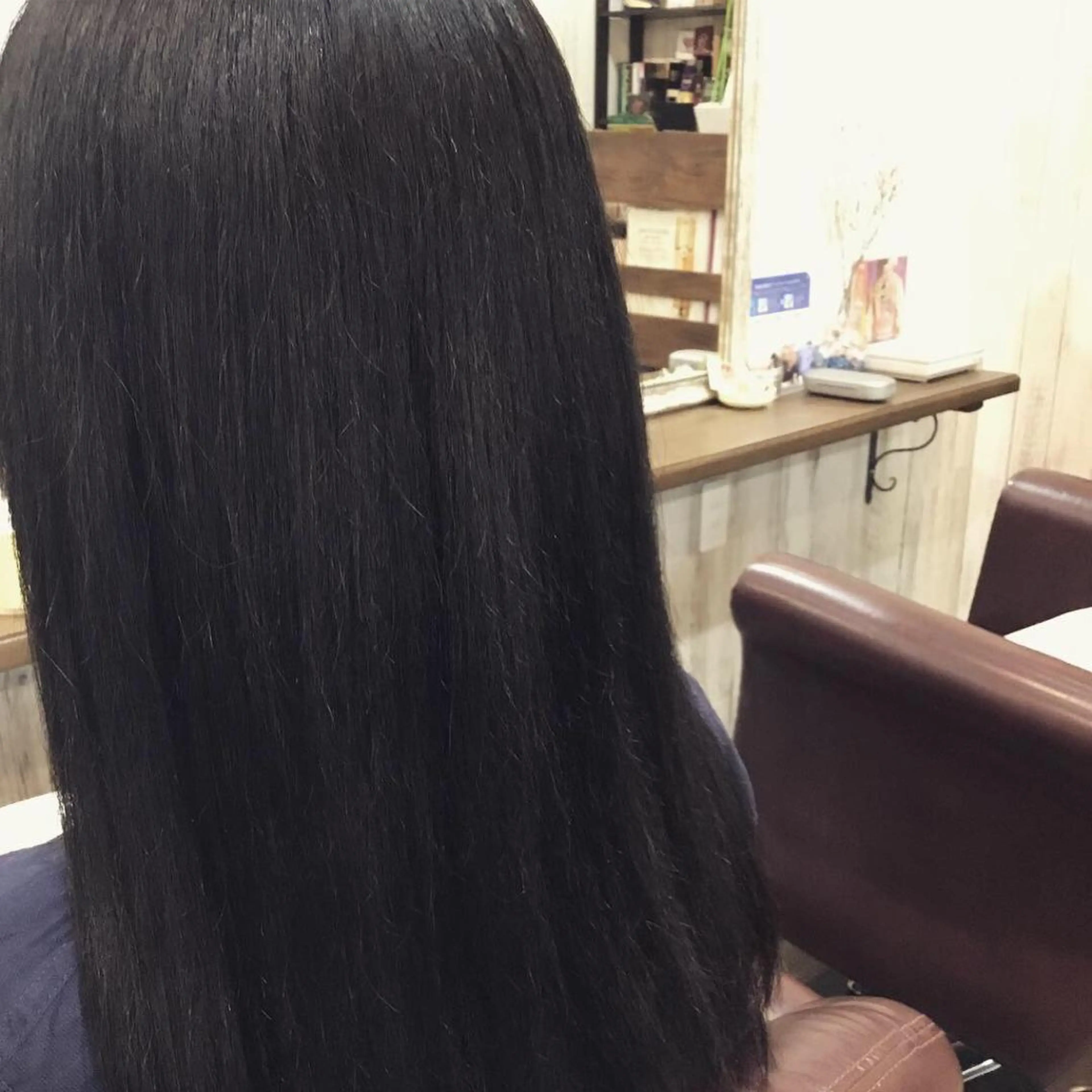 セミロング カラー パーマ 金崎 新吾のヘアスタイル