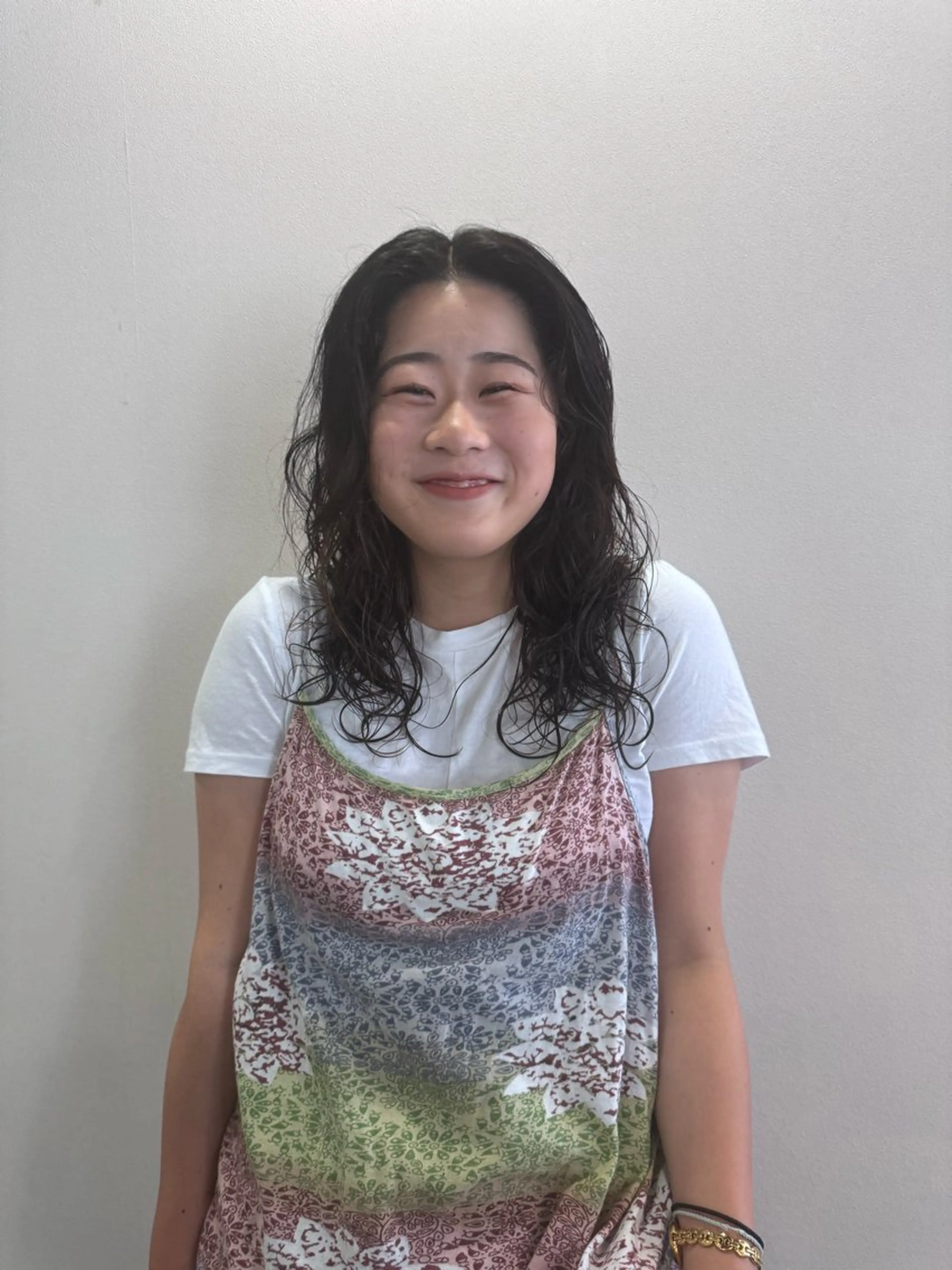 セミロング パーマ カーリーパーマ/ 透明ｶﾗｰ/MIKUのヘアスタイル