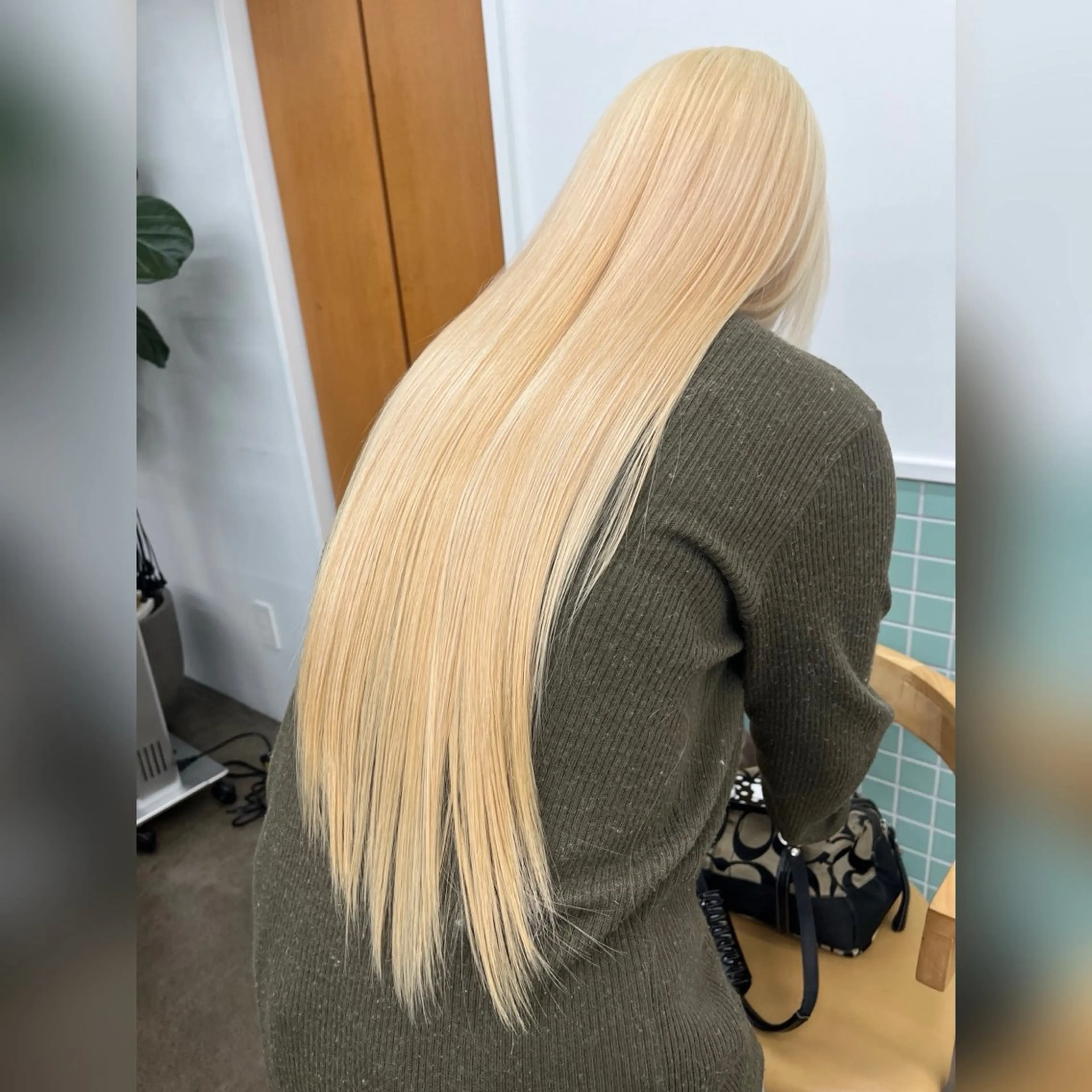 ロング カラー ヘアカラー ムード造るハイトーン ケアブリーチ/ユウキのヘアスタイル