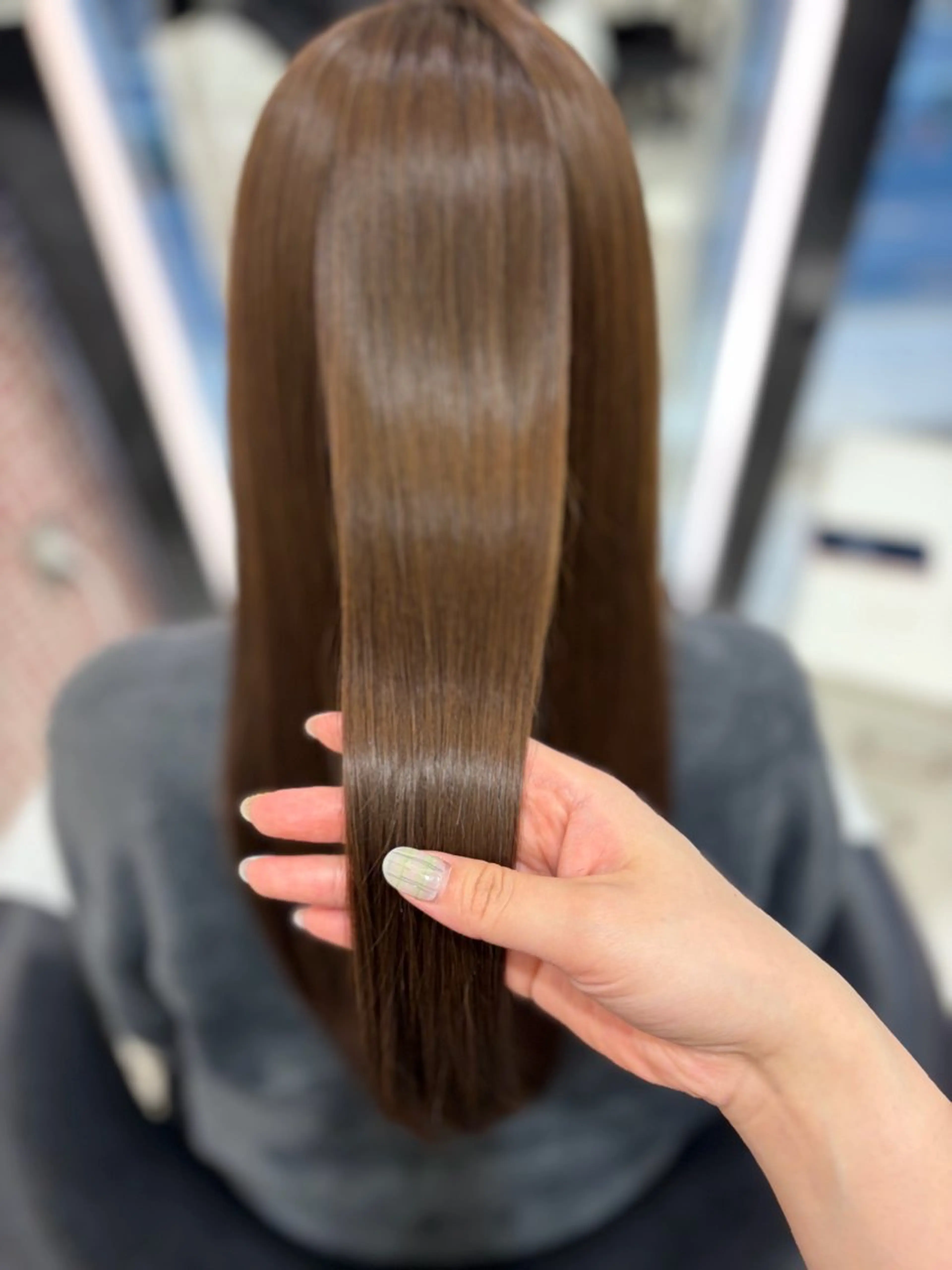 【平日限定特別価格】🧚♂️根元の縮毛矯正🧚♂️リタッチストレートパーマ✨️のびた根元の癖を伸ばしてサラツヤ髪にの写真