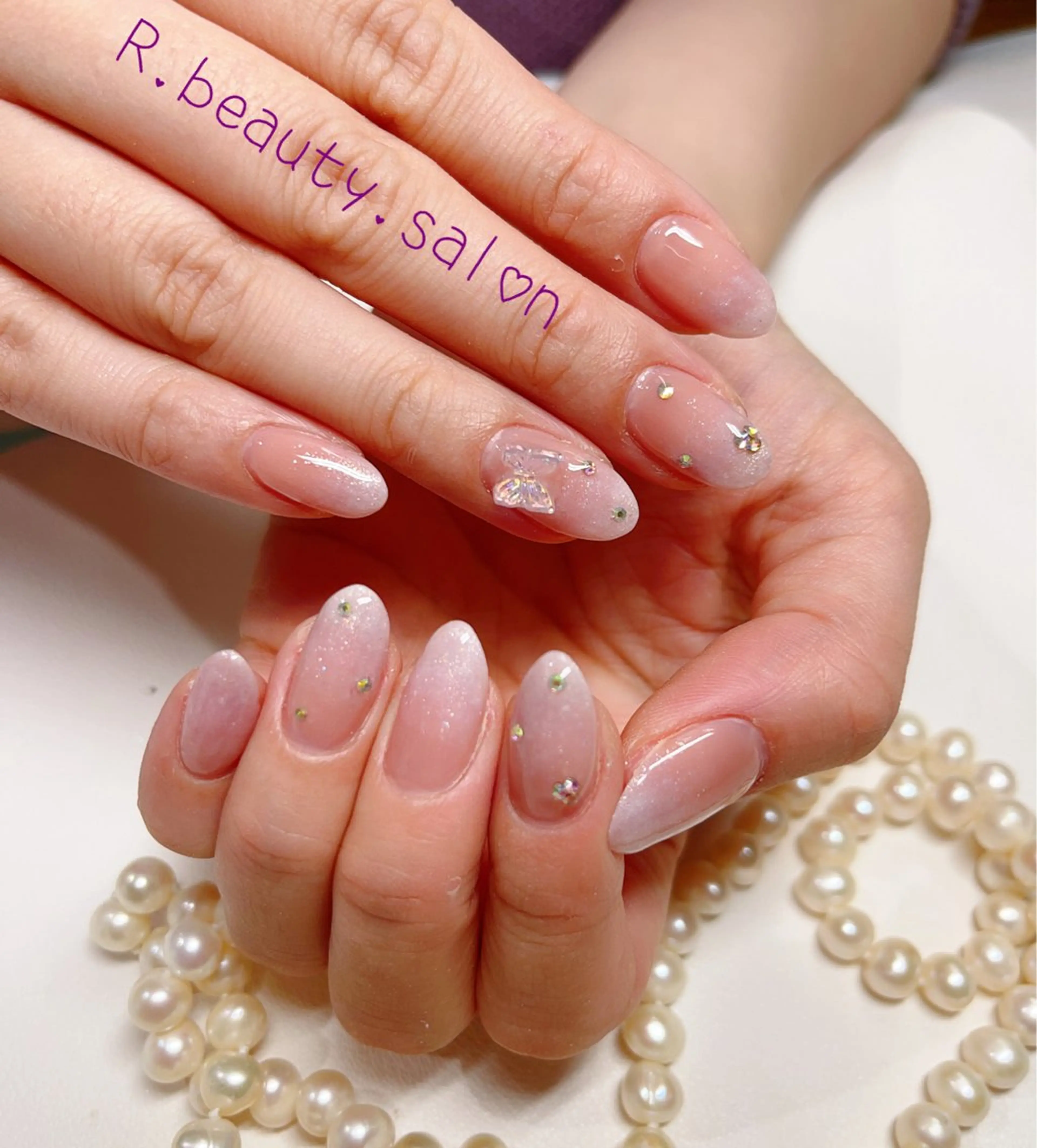 ネイル グラデーション R.beauty サロンのネイルデザイン