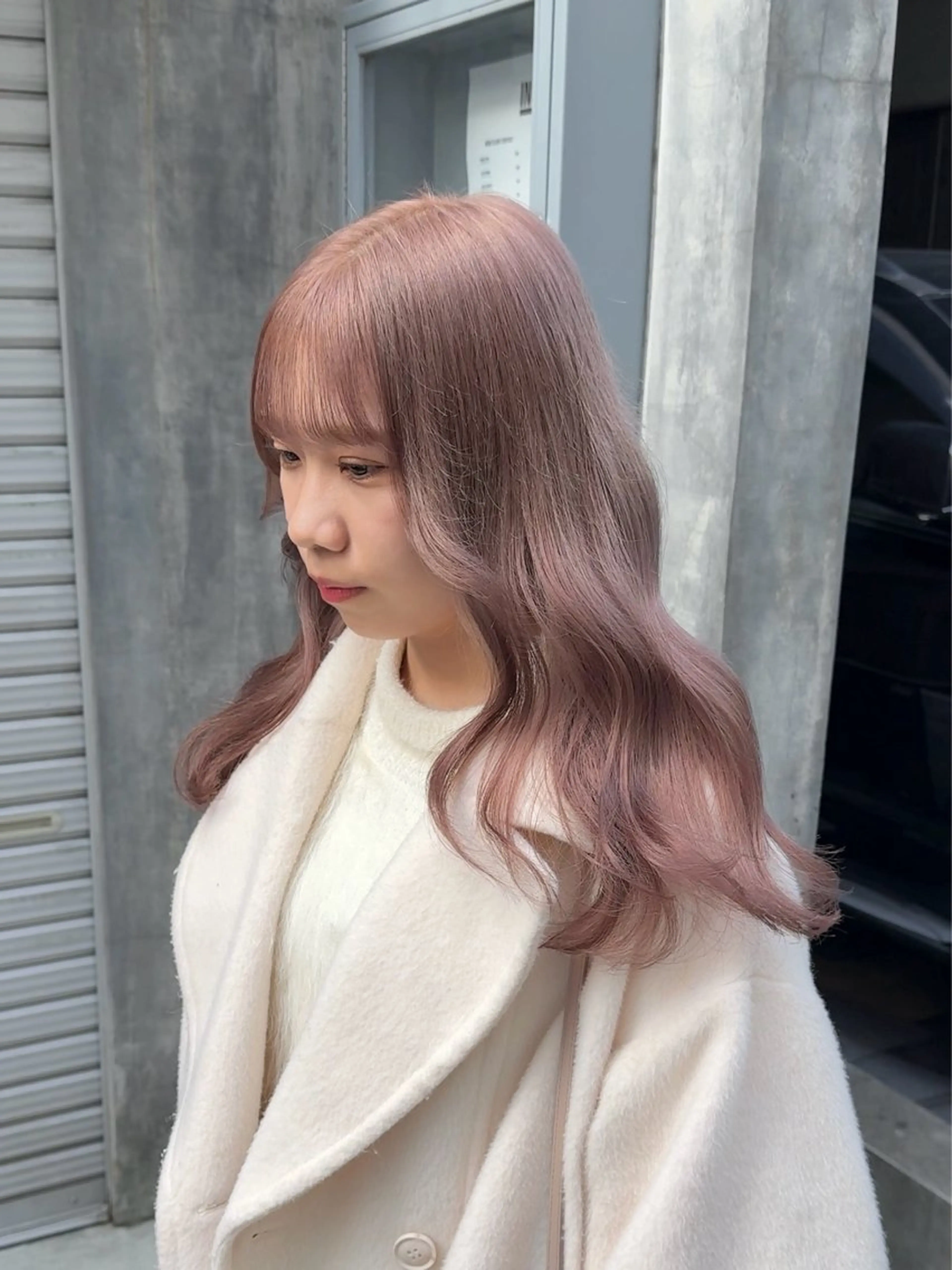 ロング カラー アッシュ ベージュカラー ブリーチ ケアブリーチ ダブルカラー カット ヘアカラー トリートメント ブリーチ　ハイトーン 特化🌈フジタハルキのヘアスタイル