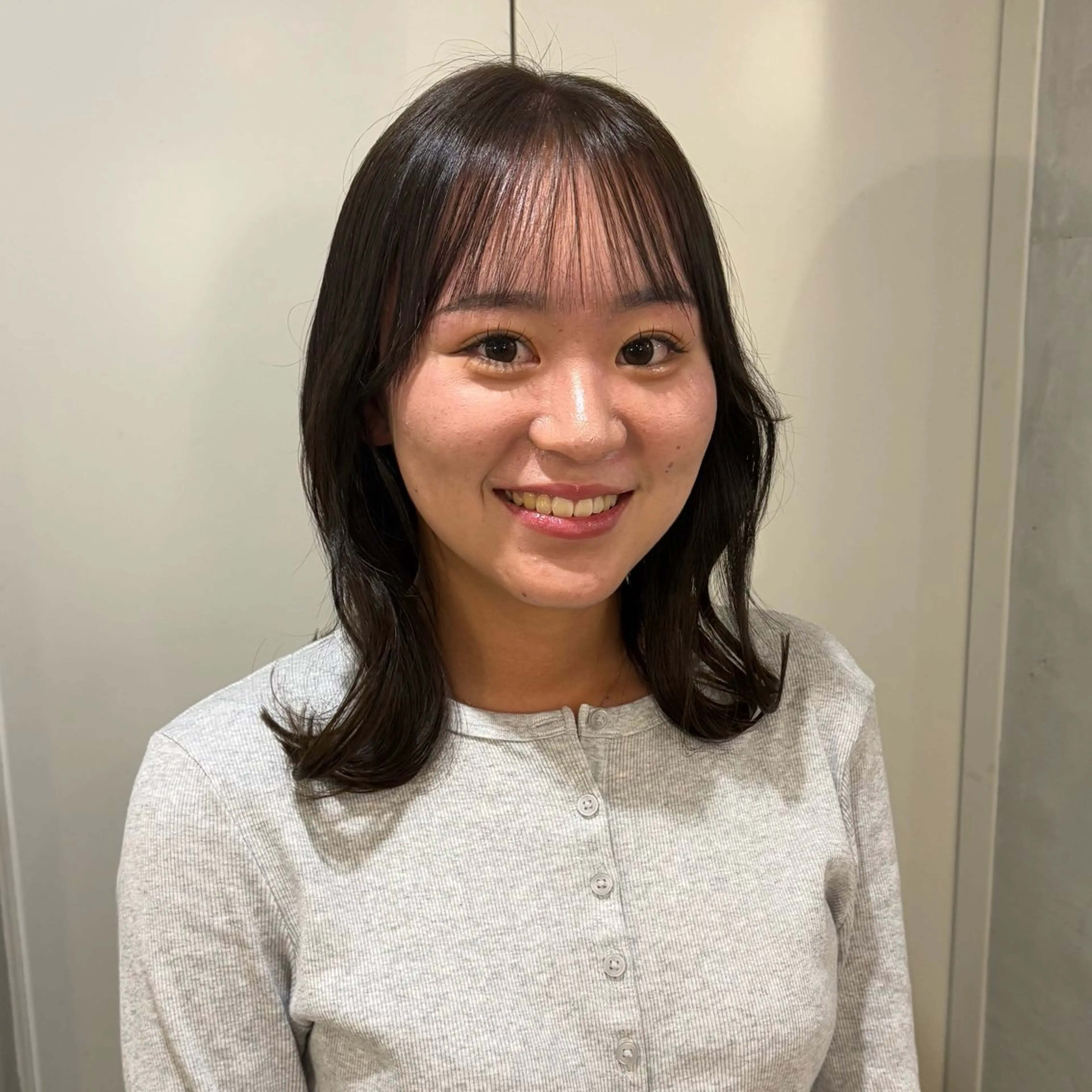 ミディアム 👩🏼🪄ありむら もえ/京都駅🍐のヘアスタイル