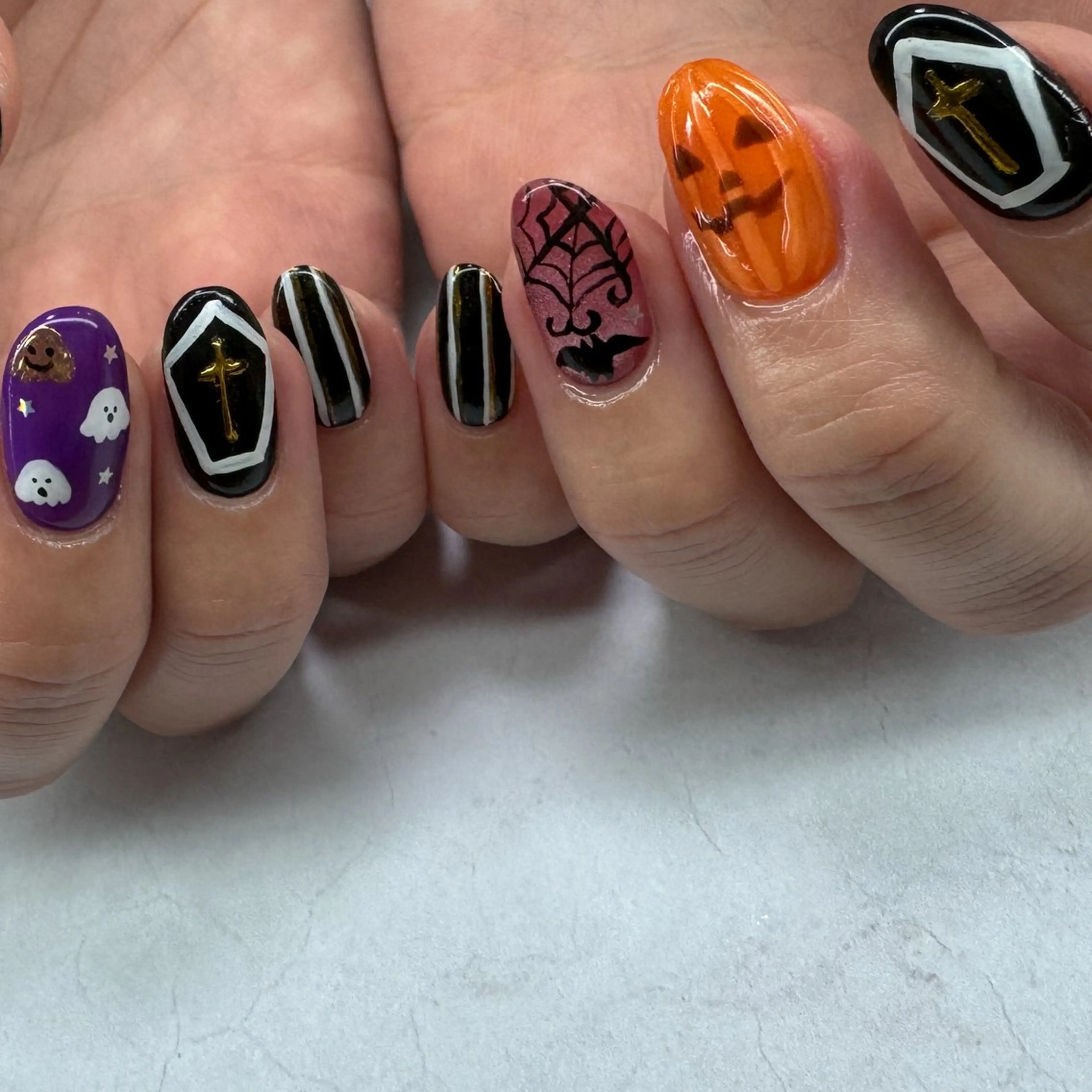 ネイル ハロウィン ハンドネイル pointillé .ayaのネイルデザイン