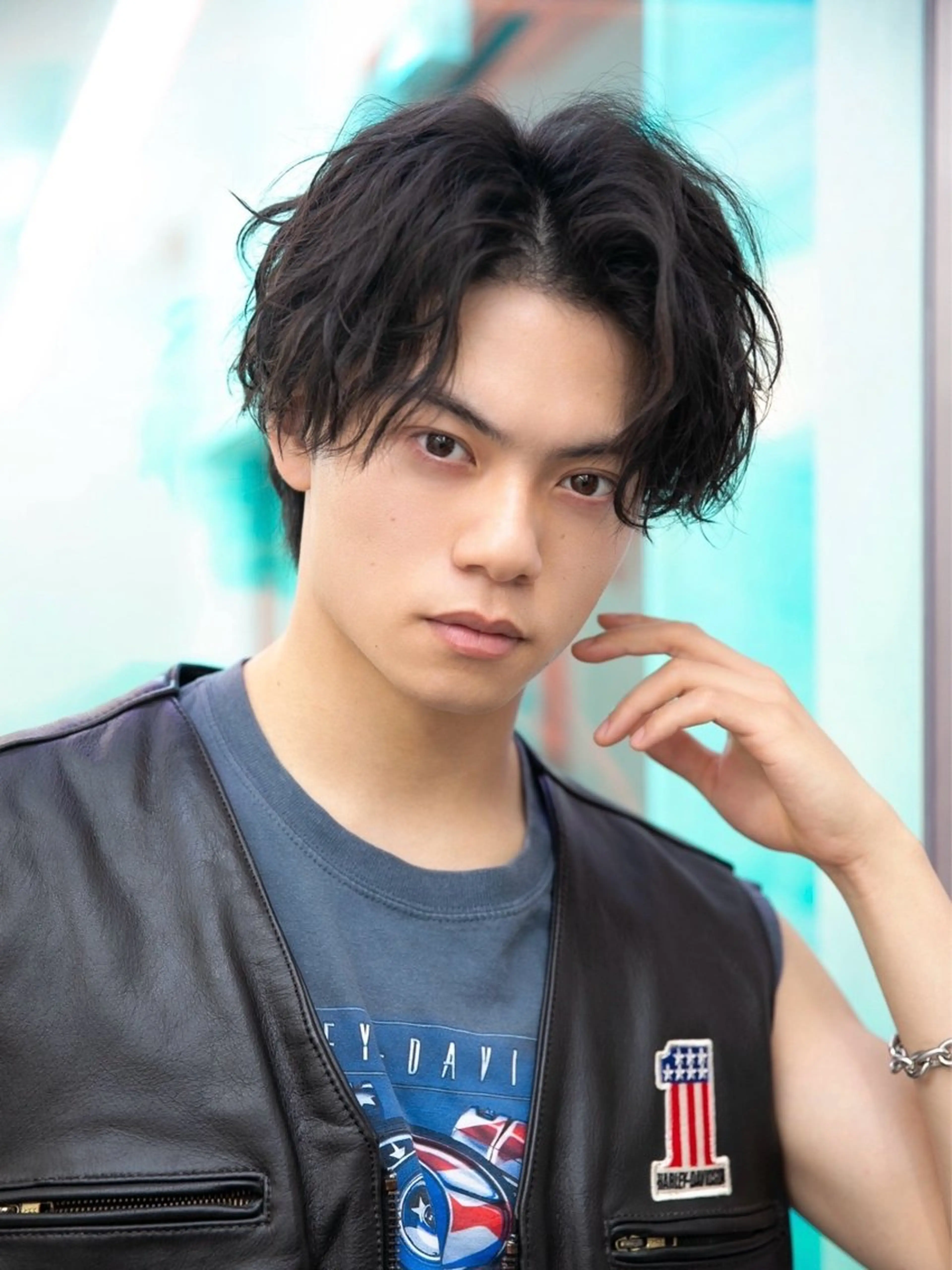 ショート パーマ カット パーマ ✨️センターパート/ 曲がる縮毛矯正✨️のヘアスタイル