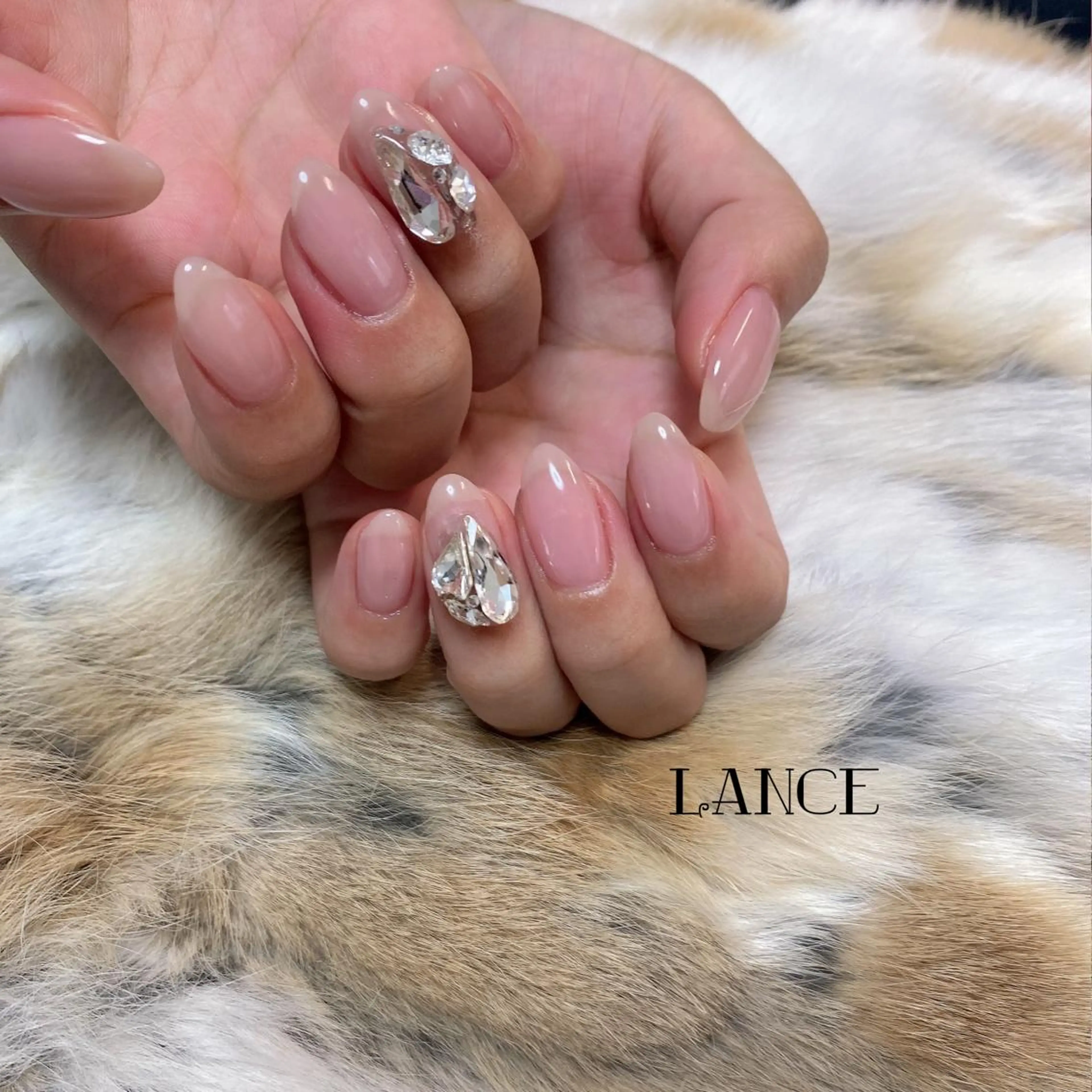 ミディアム Lance nailのネイルデザイン