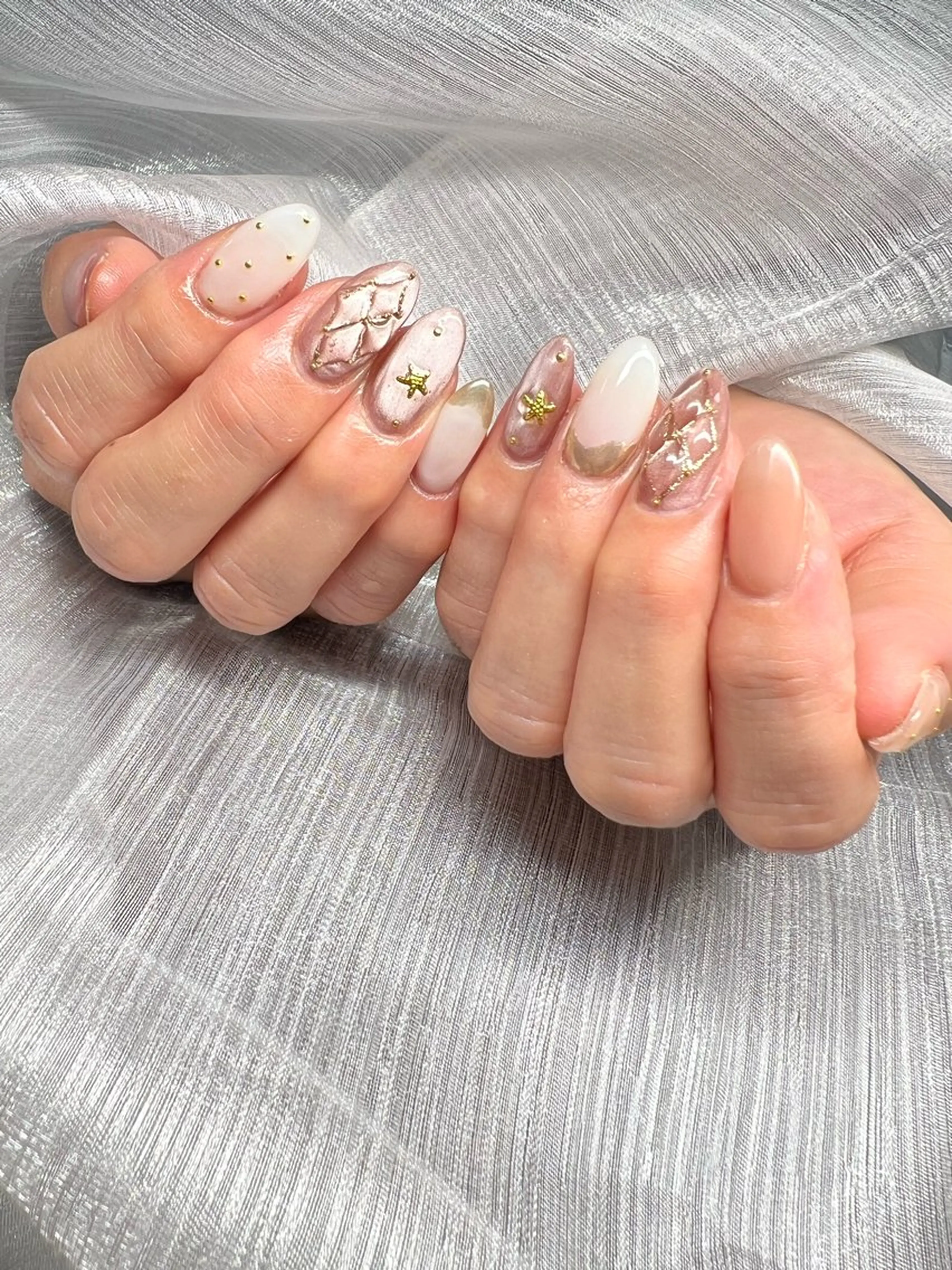 ネイル マグネットネイル ピンク ネイルチップ 冬ネイル Lee Nailsのネイルデザイン