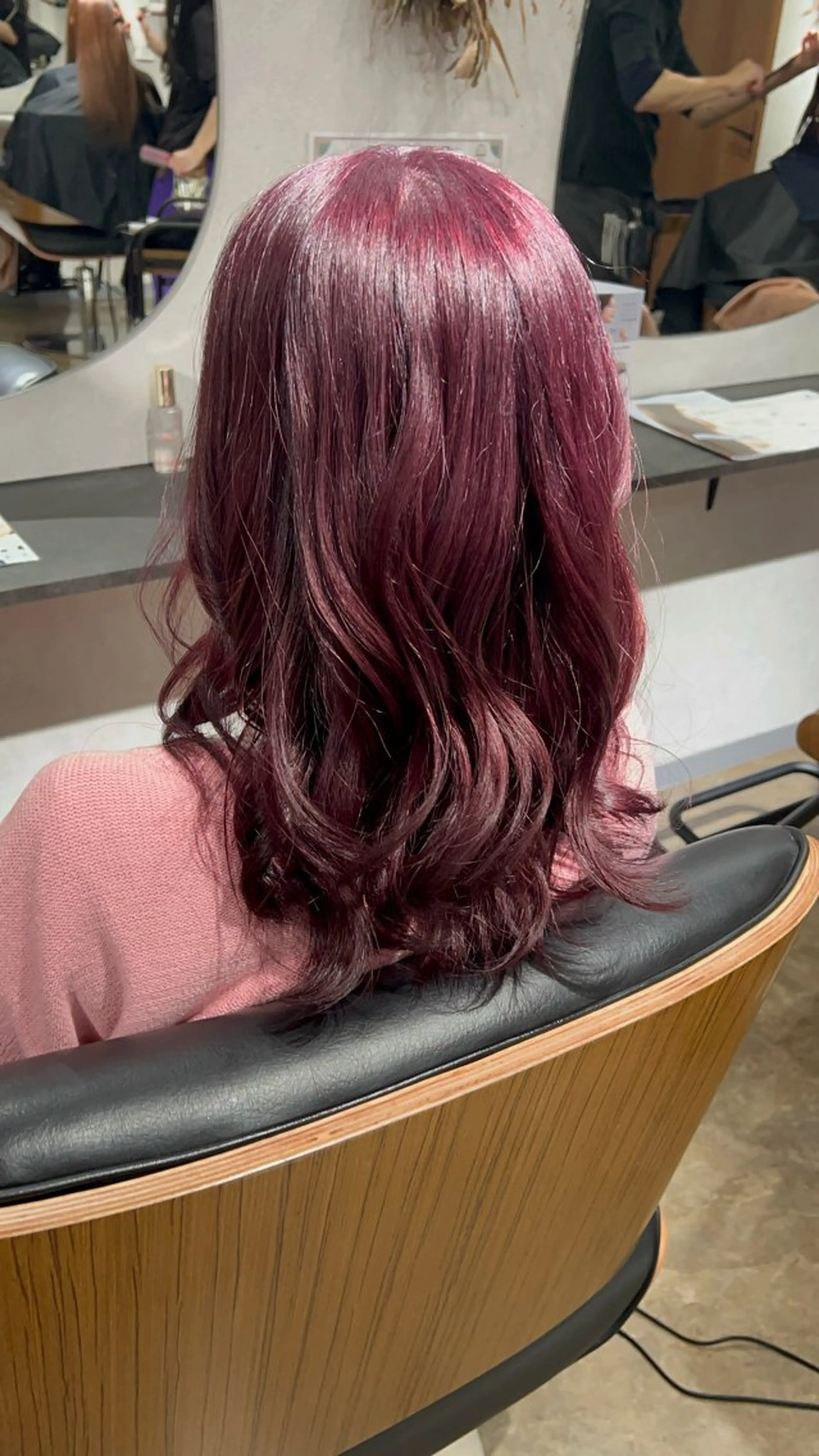 ミディアム カラー ブリーチ ラベンダーカラー オレンジ ピンクカラー ピンクラベンダー ヘアカラー トリートメント 💓シールエクステ ルミエールのヘアスタイル