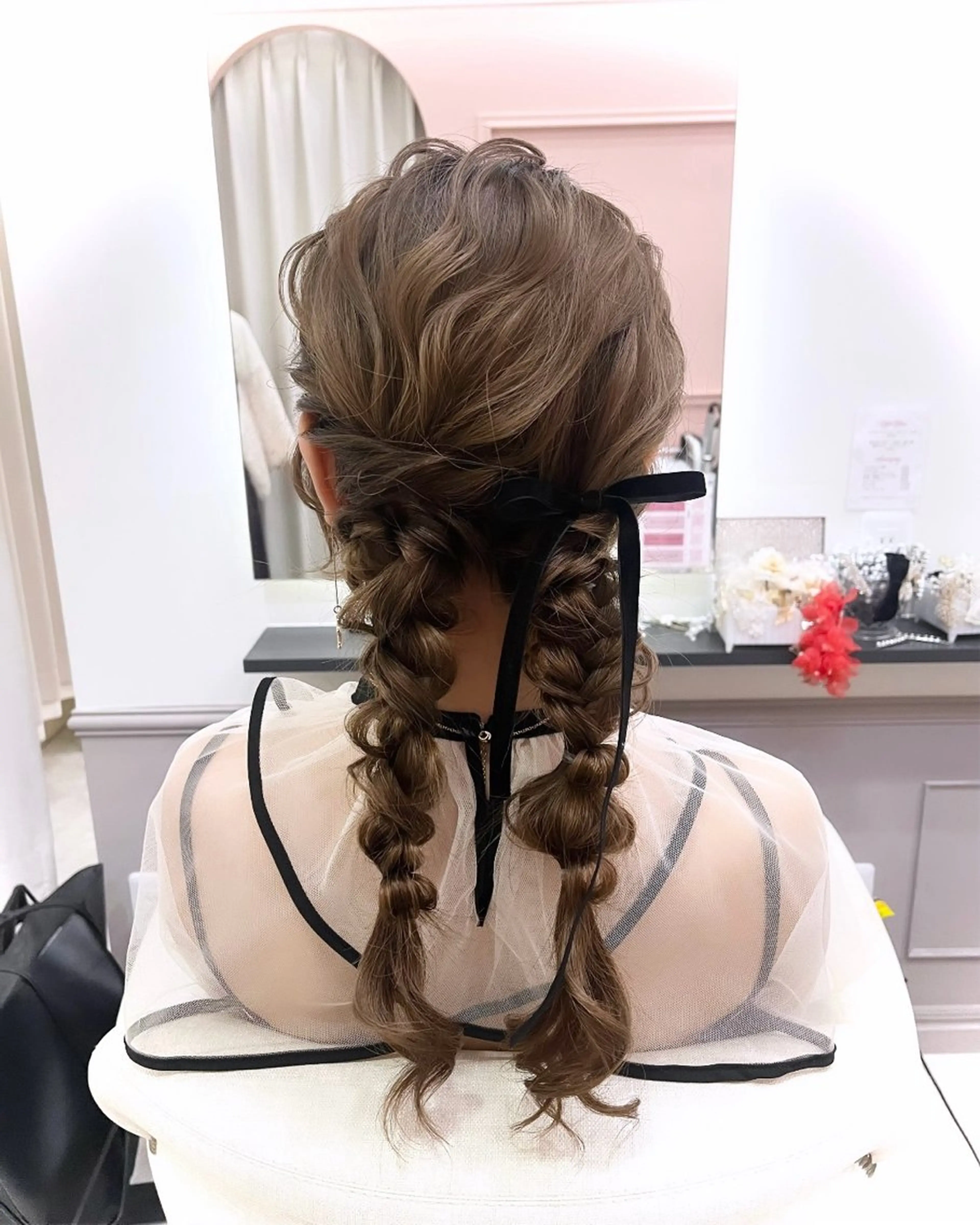 セミロング ヘアアレンジ 結婚式・ブライダル ヘアセット lien ヒジリのヘアスタイル