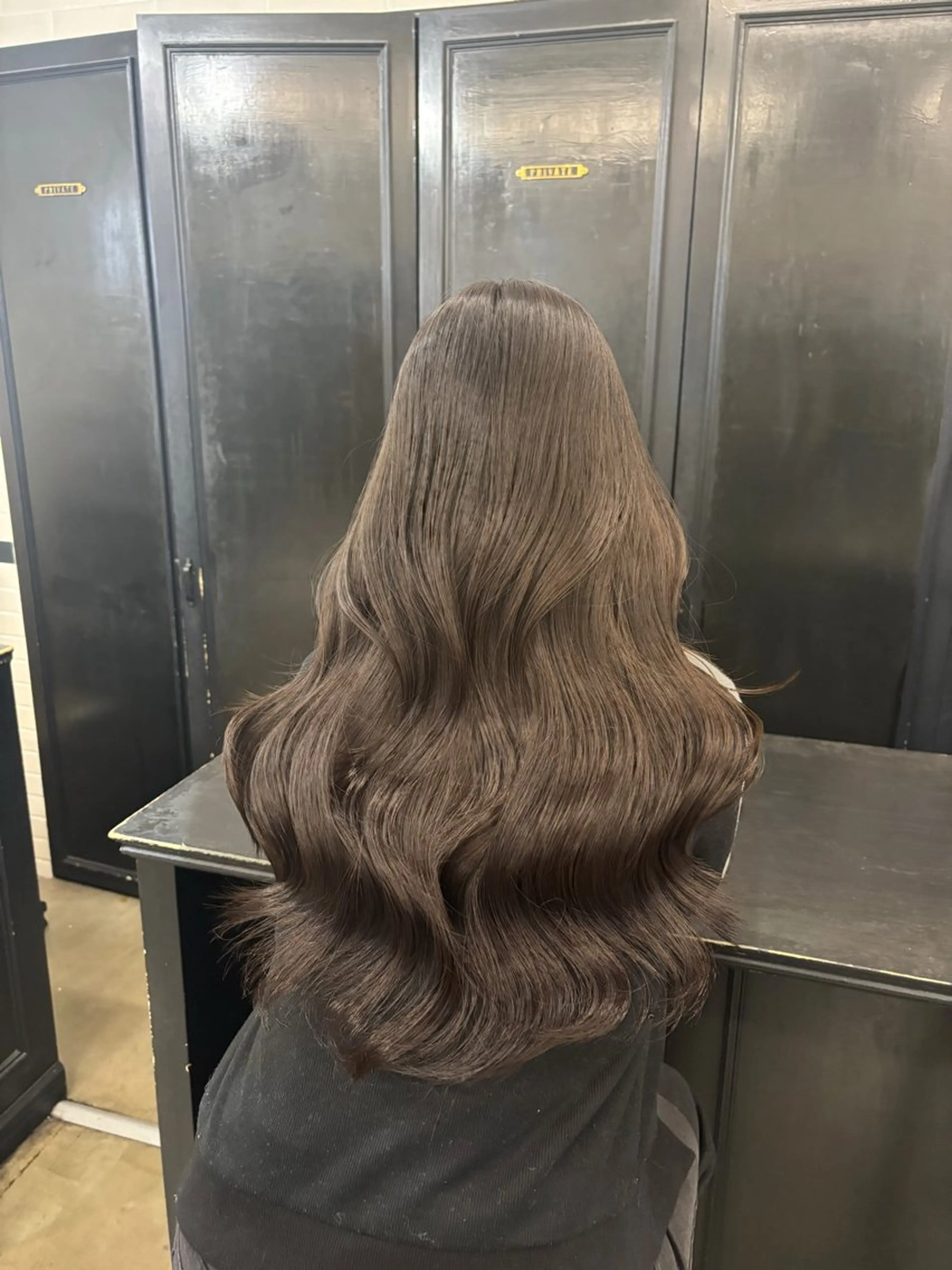 ロング カラー ヘアカラー トリートメント オリーブベージュ 🫒🩶Rianaのヘアスタイル