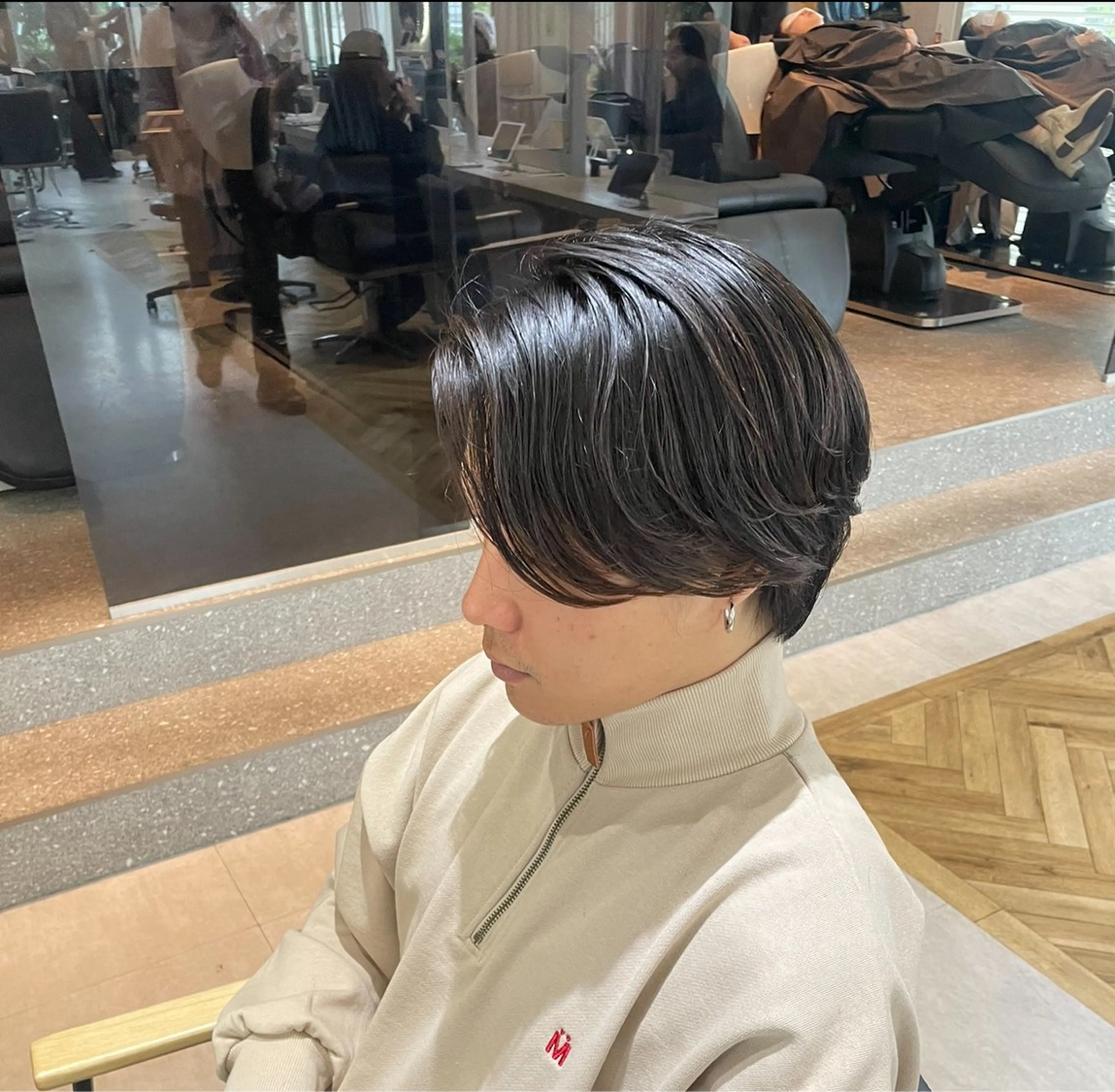 【🫧女性ウケ抜群🫧】メンズカット&カラー＋艶トリートメントの写真