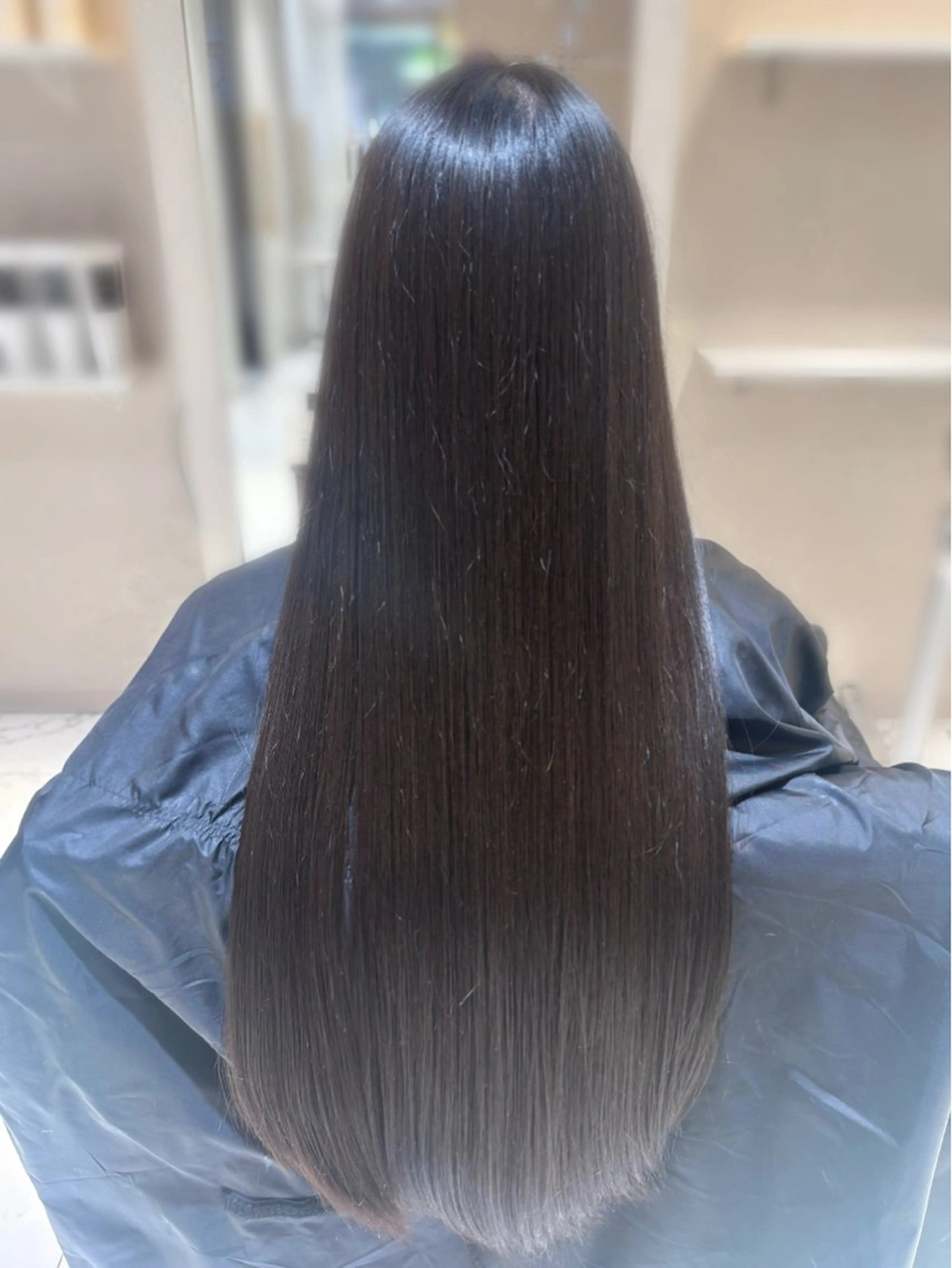 ロング 韓国風ヘア ヘアカラー トリートメント 𝐿𝑒𝑒 四ツ橋 𝑅𝐴𝑁𝐴のヘアスタイル