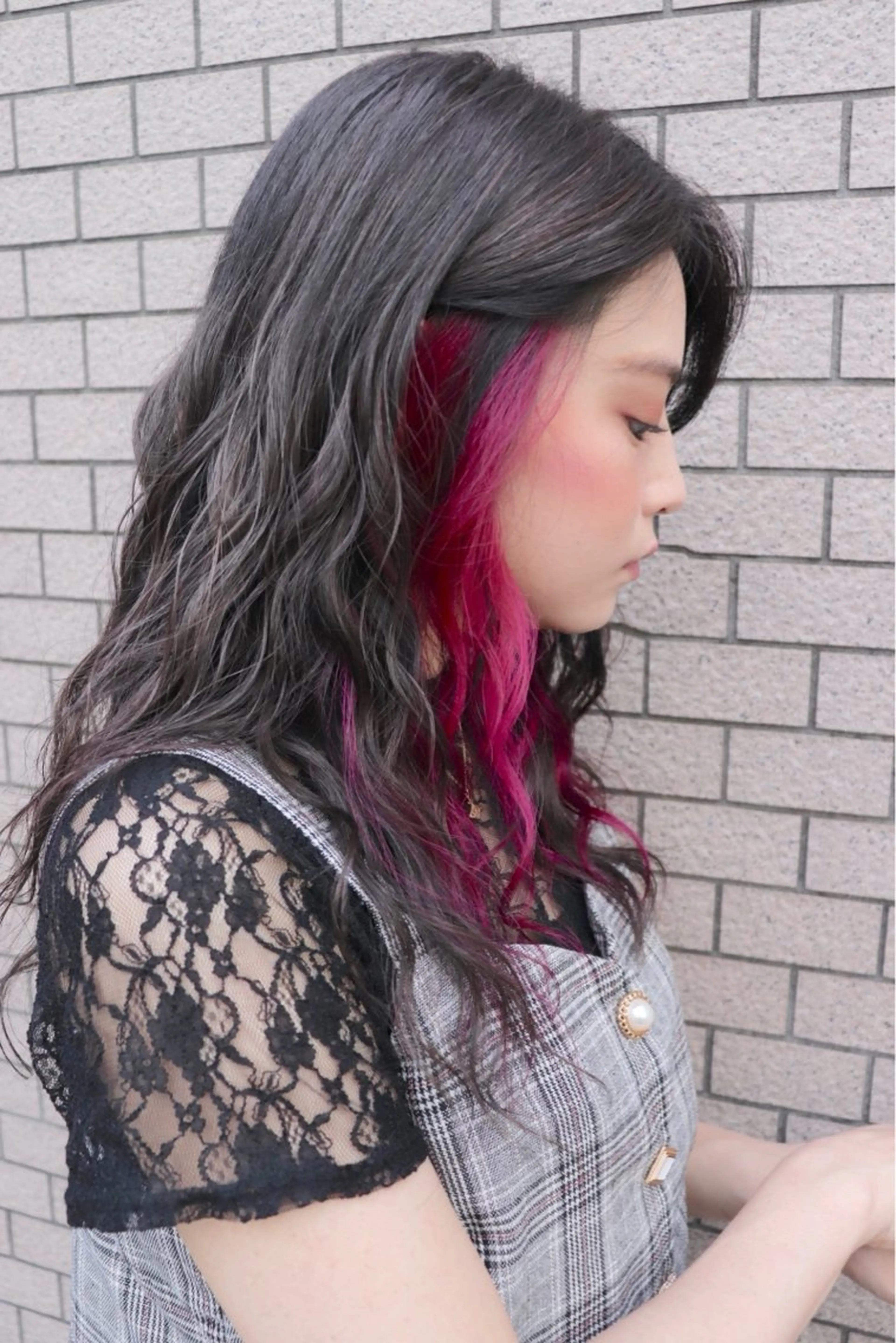 ロング カラー イヤリングカラー インナーカラー 汐見 悠佑のヘアスタイル