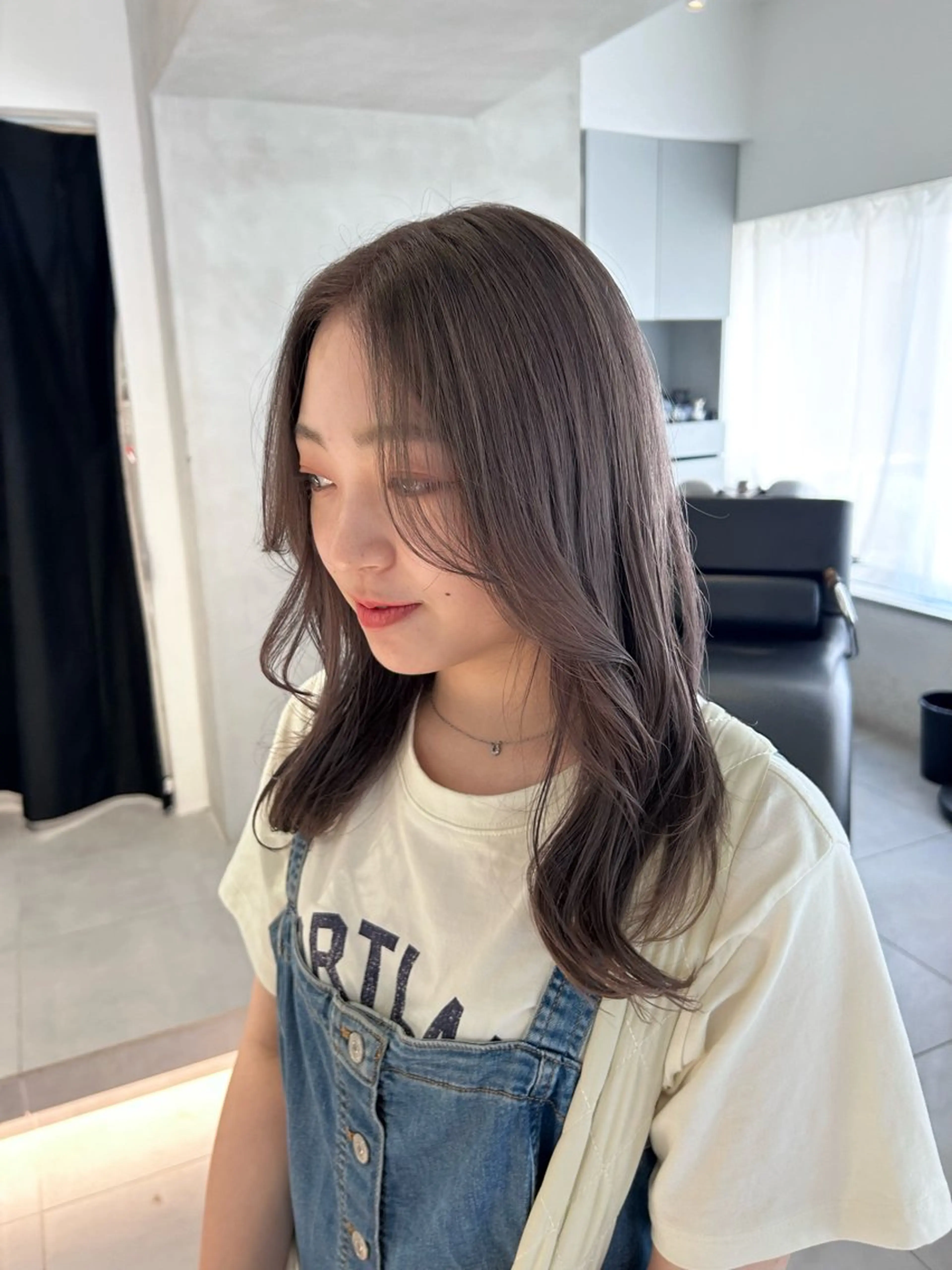 透け感ワンカラー+枝毛ケアカット+5種トリートメント🪞の写真