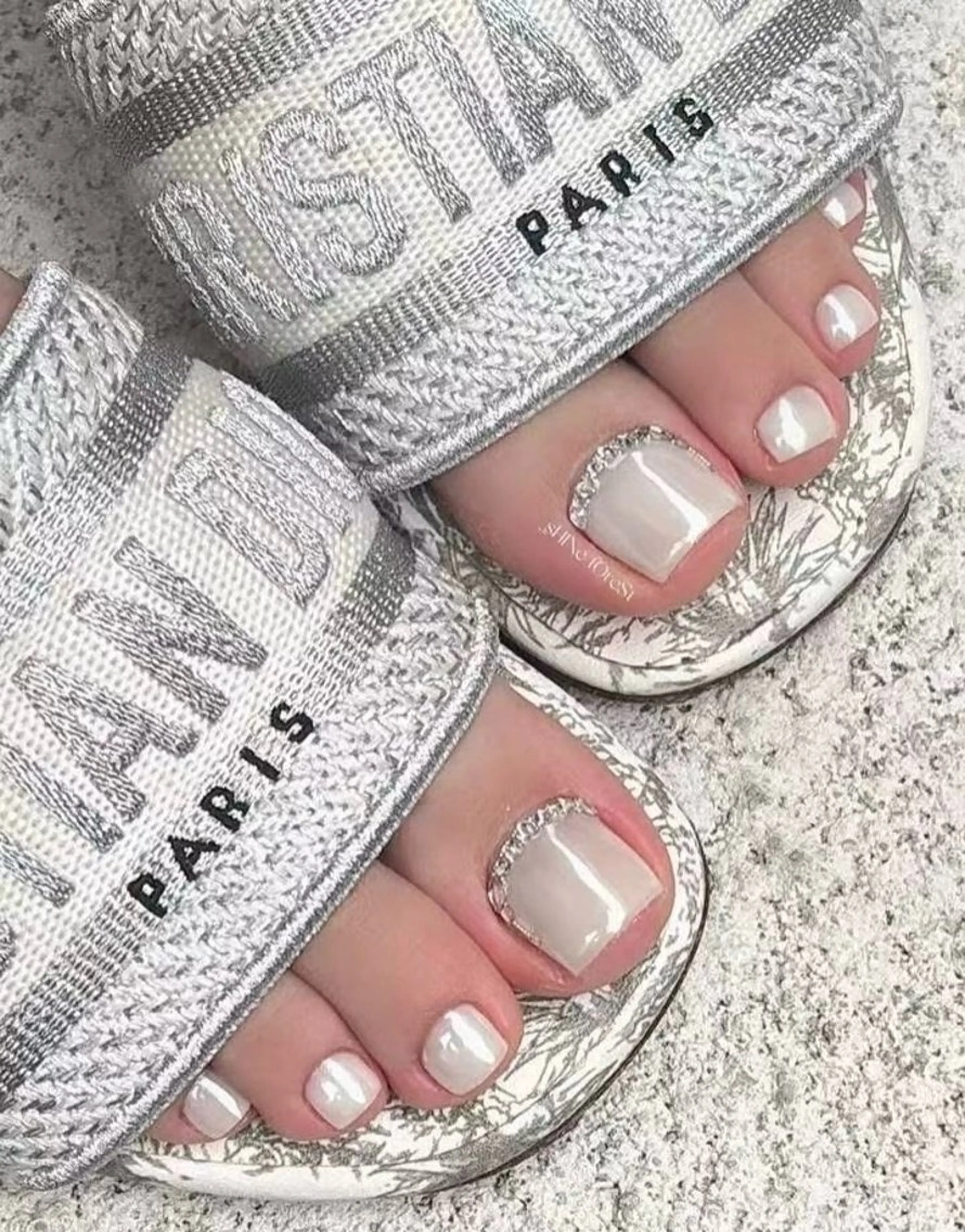 ネイル 高木 維麗絲のネイルデザイン