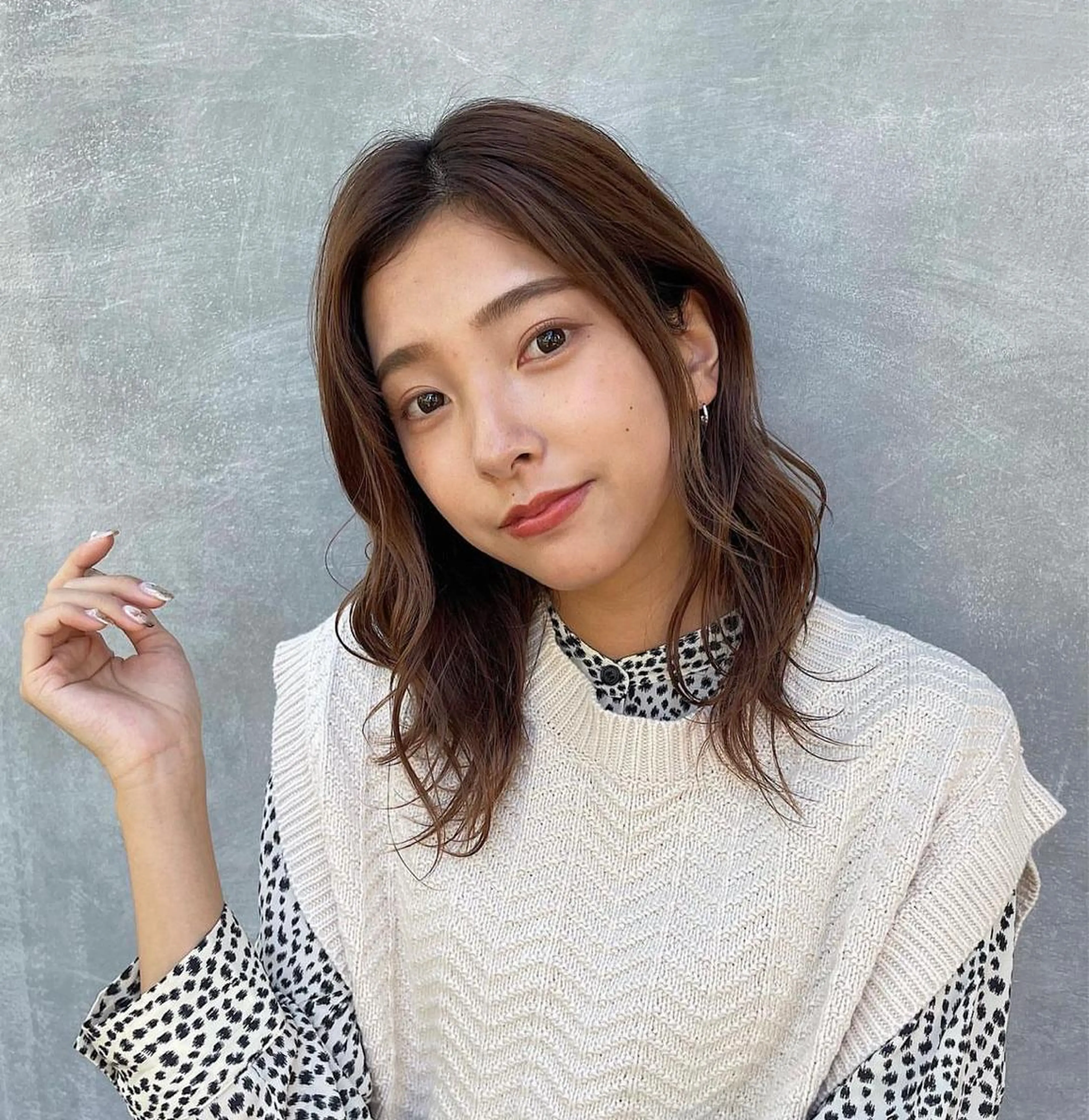 ミディアム カット 青田 明日海のヘアスタイル