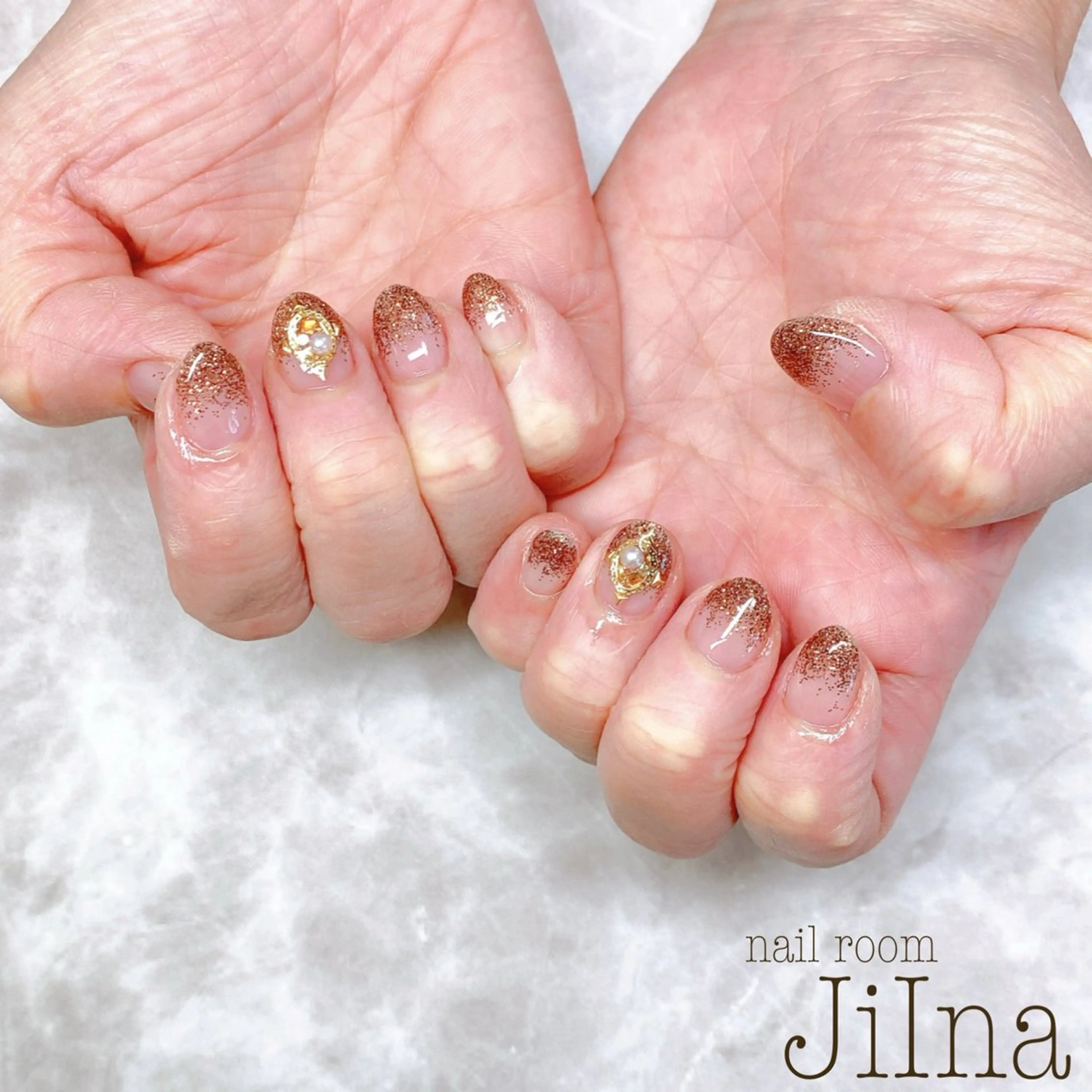 ネイル JiIna nailのネイルデザイン