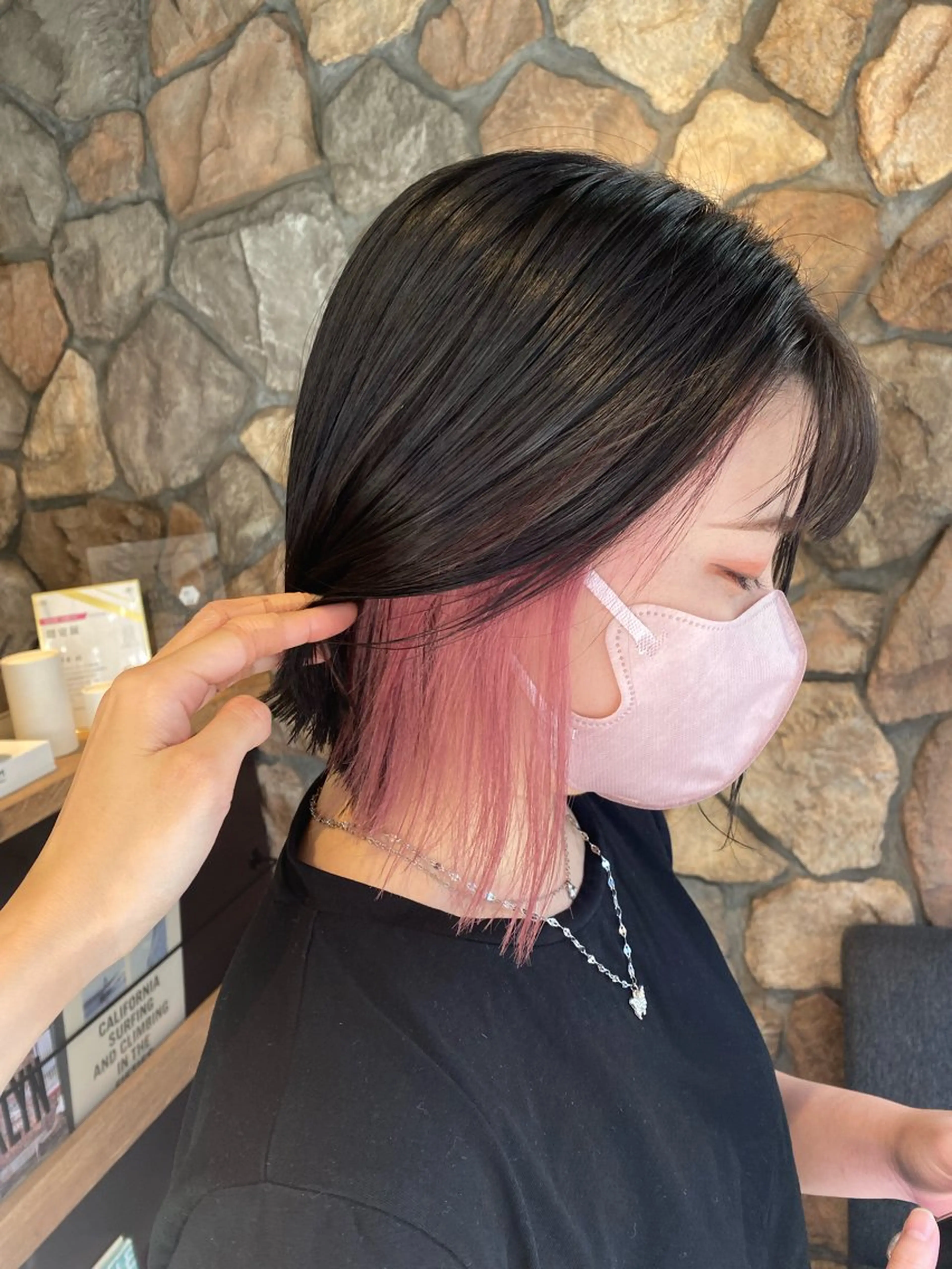 ショート カラー ピンクカラー ボブ ROUIS/ mioのヘアスタイル
