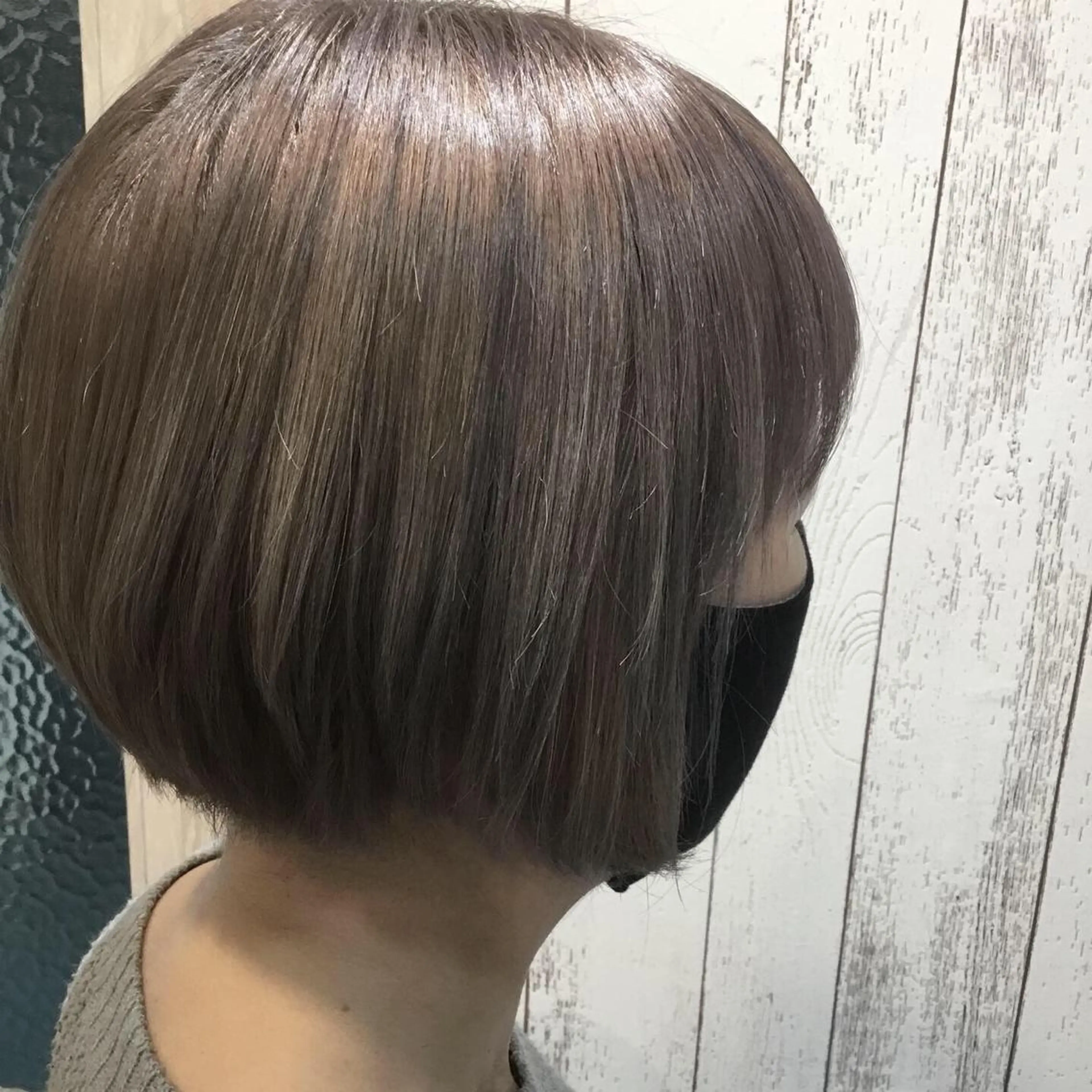 ショート カラー embrace エンブレイスのヘアスタイル