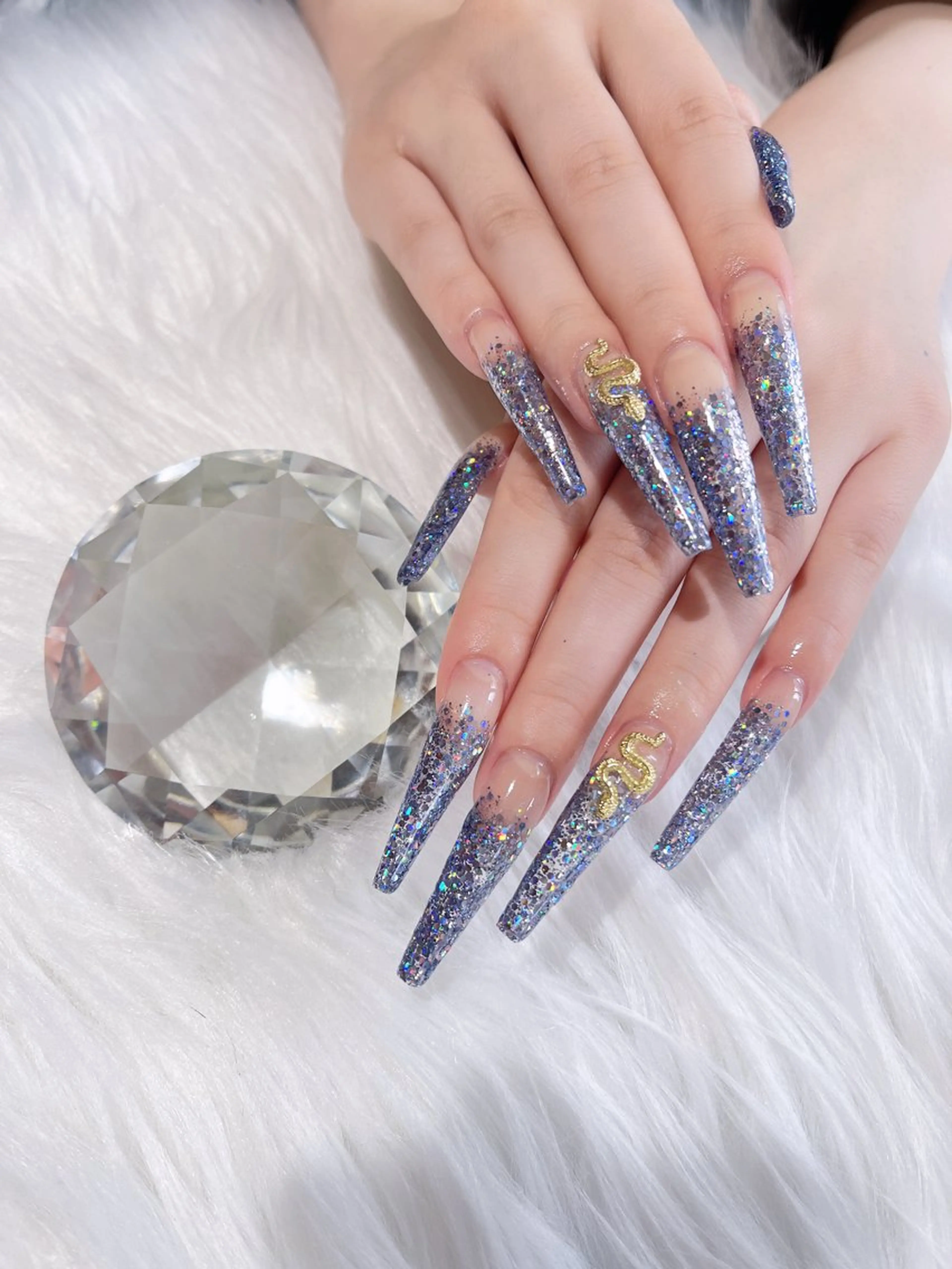 ネイル KISHIMOTO NOZOMIのネイルデザイン