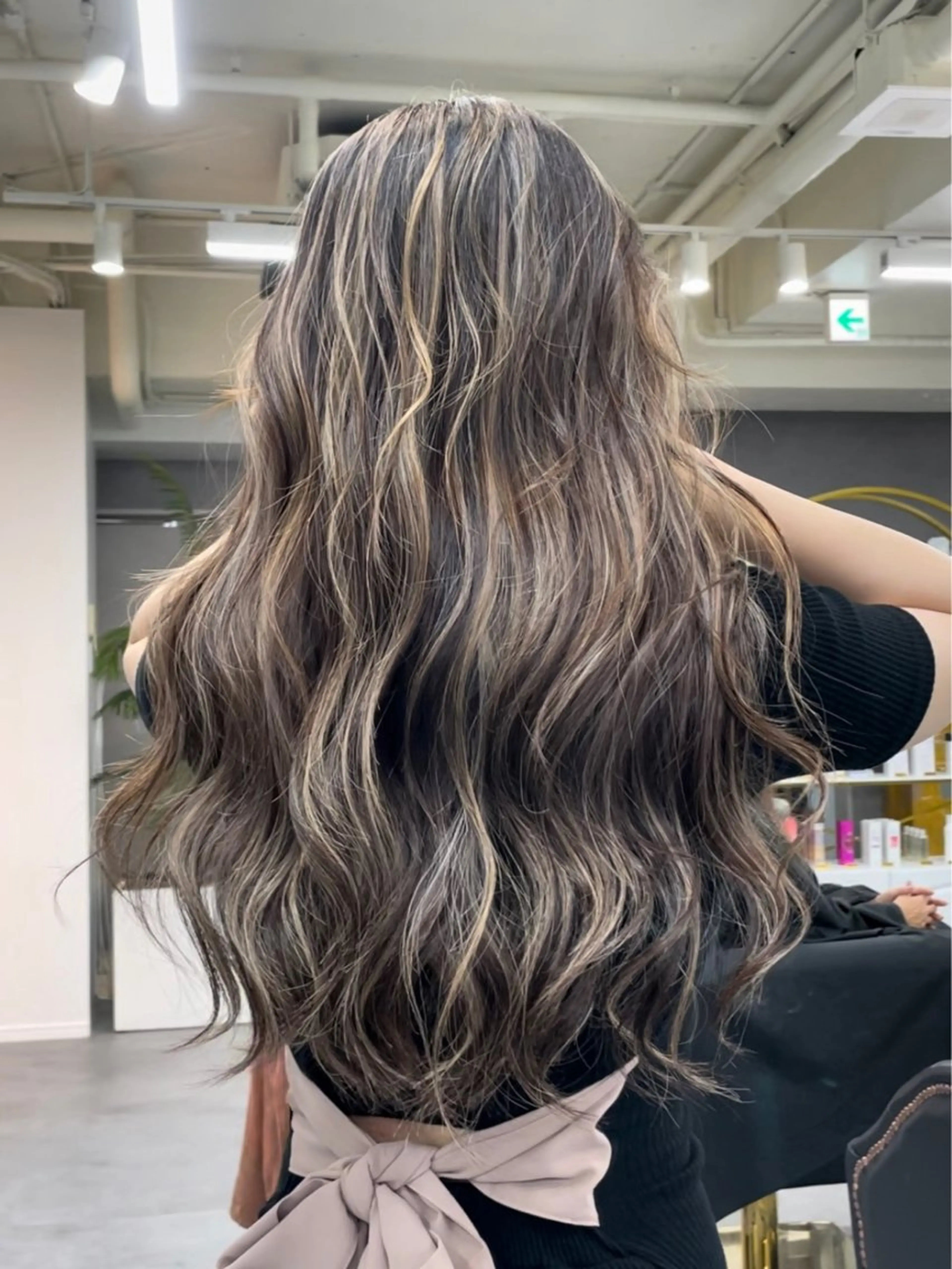 ロング ハイライト バレイヤージュ/ハイ ライト/庄司鉄平のヘアスタイル