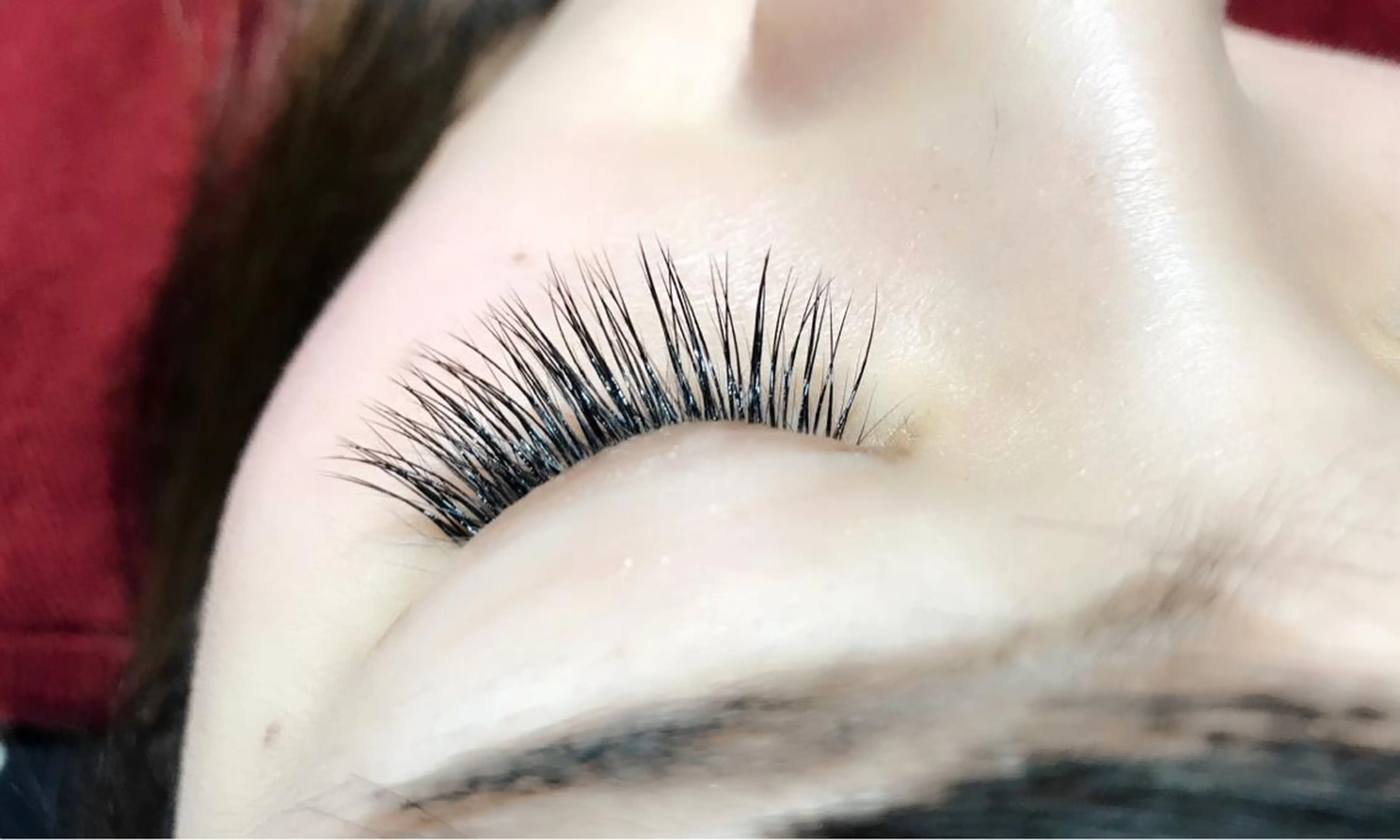 マツエク・マツパ Jカール UMEDA FIGAROのヘアスタイル