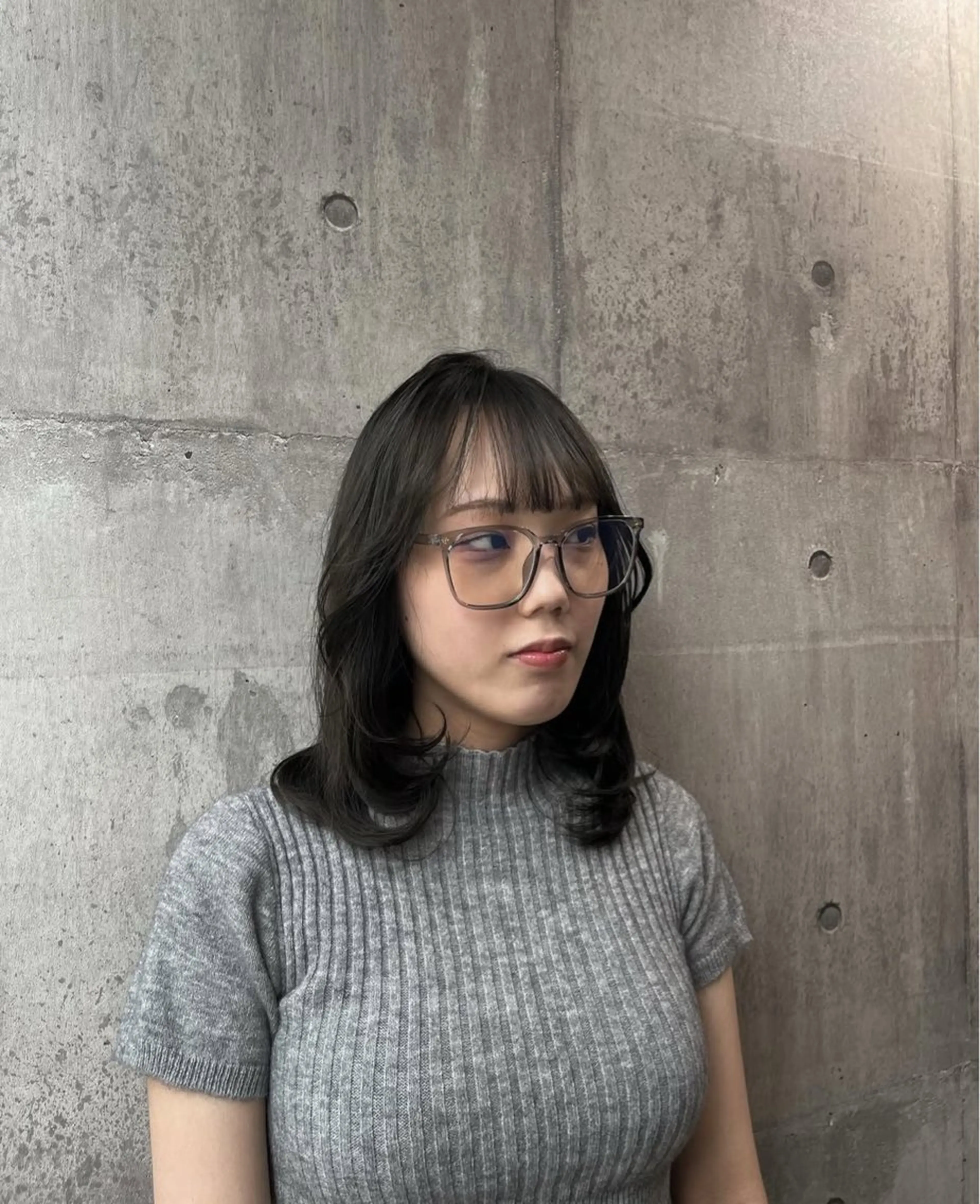 ミディアム 顔周りカット 伸ばしかけ レイヤーカット Lucas髪質改善 natsukiのヘアスタイル
