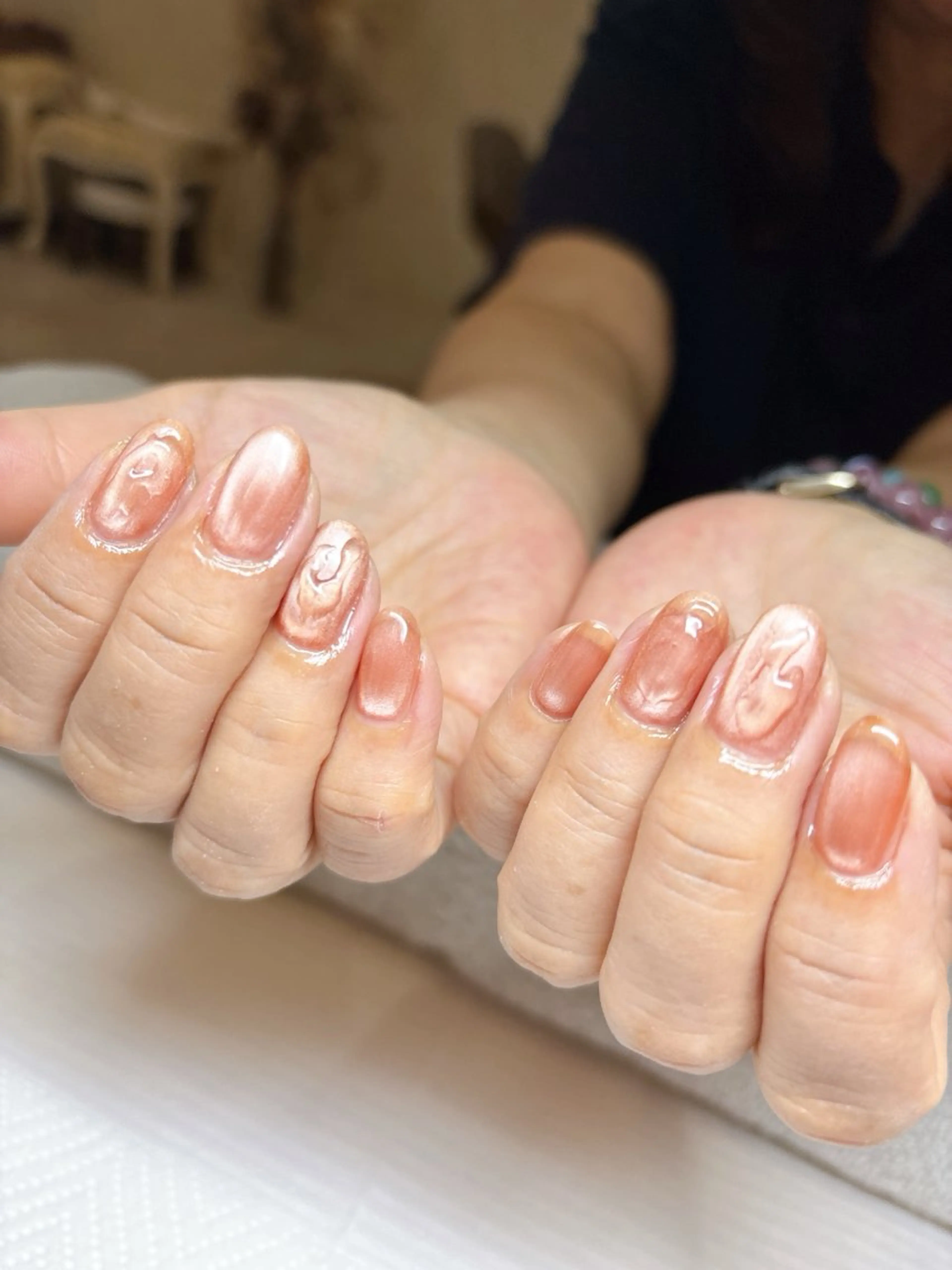 ネイル 氷ネイル・うるうるネイル マグネットネイル ハンドネイル 大澤 香奈子のネイルデザイン