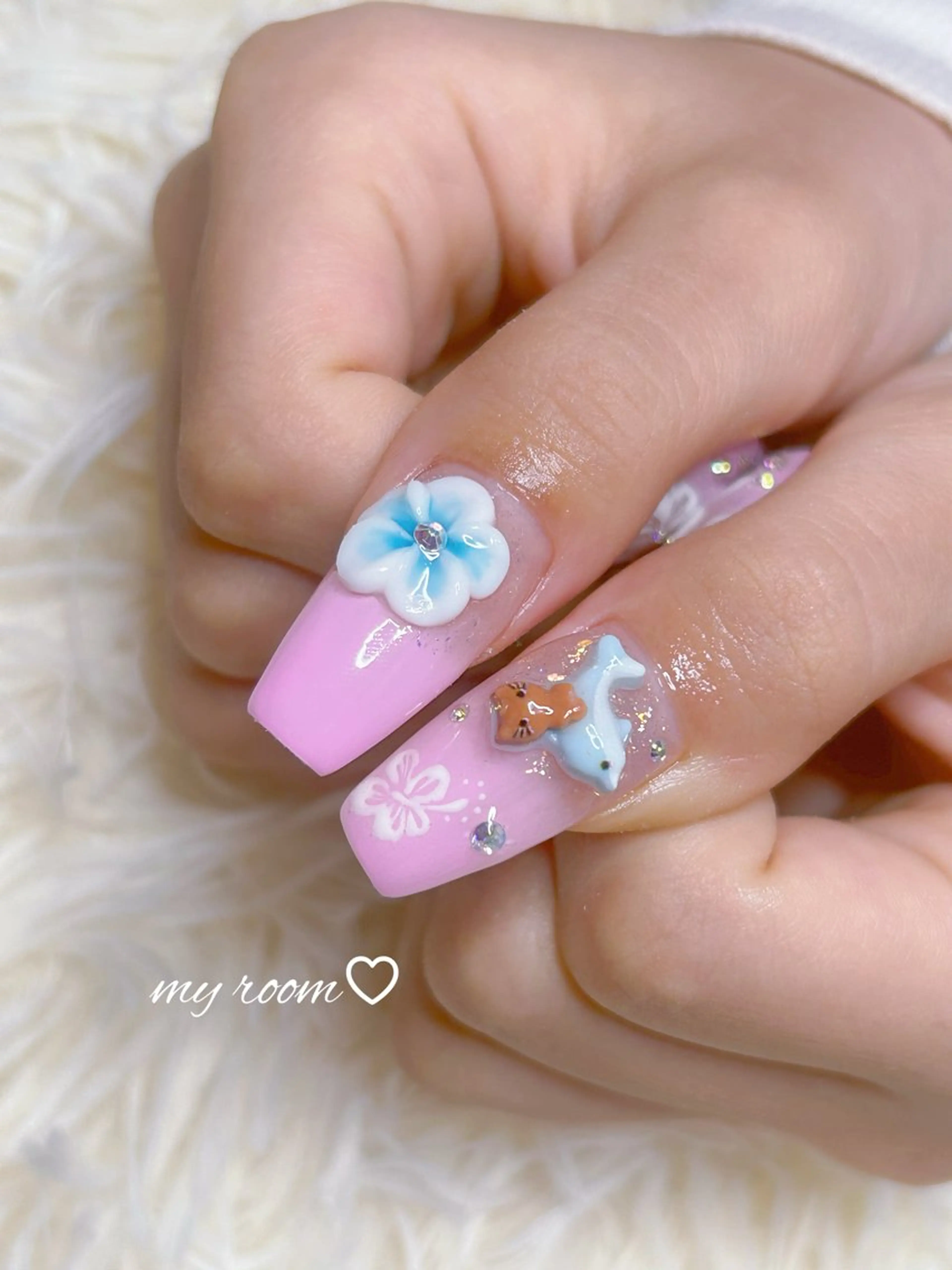 ネイル うるま市サロン Yuko Izawaのネイルデザイン