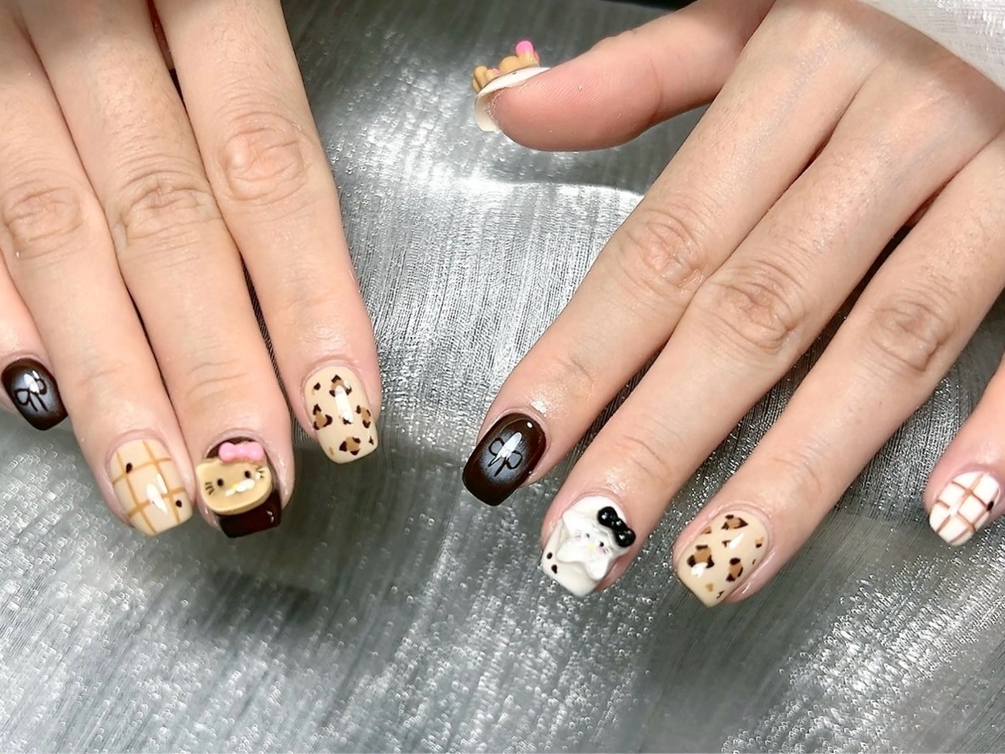 ネイル 長さ出し フレンチネイル グラデーション マグネットネイル マグネットフレンチ ハンドネイル ハンドケア 💕Dreamy KIYO💕のネイルデザイン